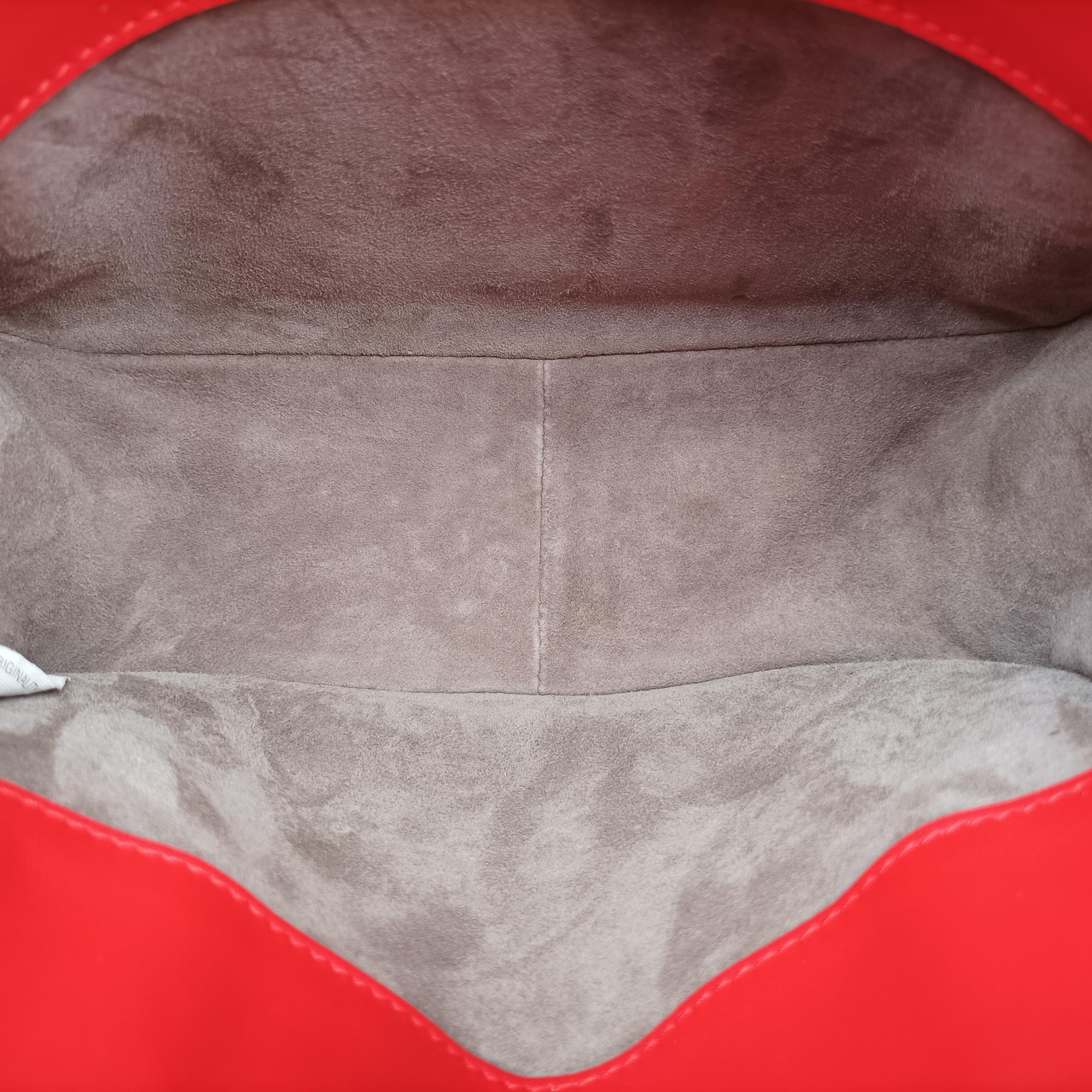 Pre-owned Bottega Veneta Intrecciato Red lambskin  shoulderbag | stylenewstar