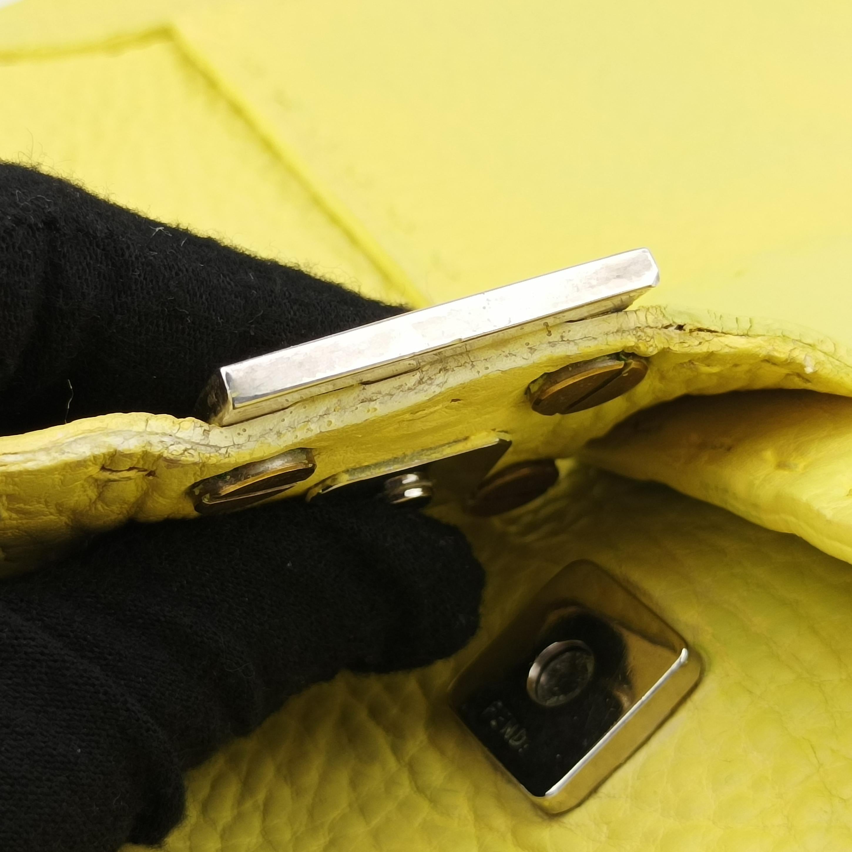 Pre-owned Fendi BAGUETTE Yellow Leather  shoulderbag | stylenewstar