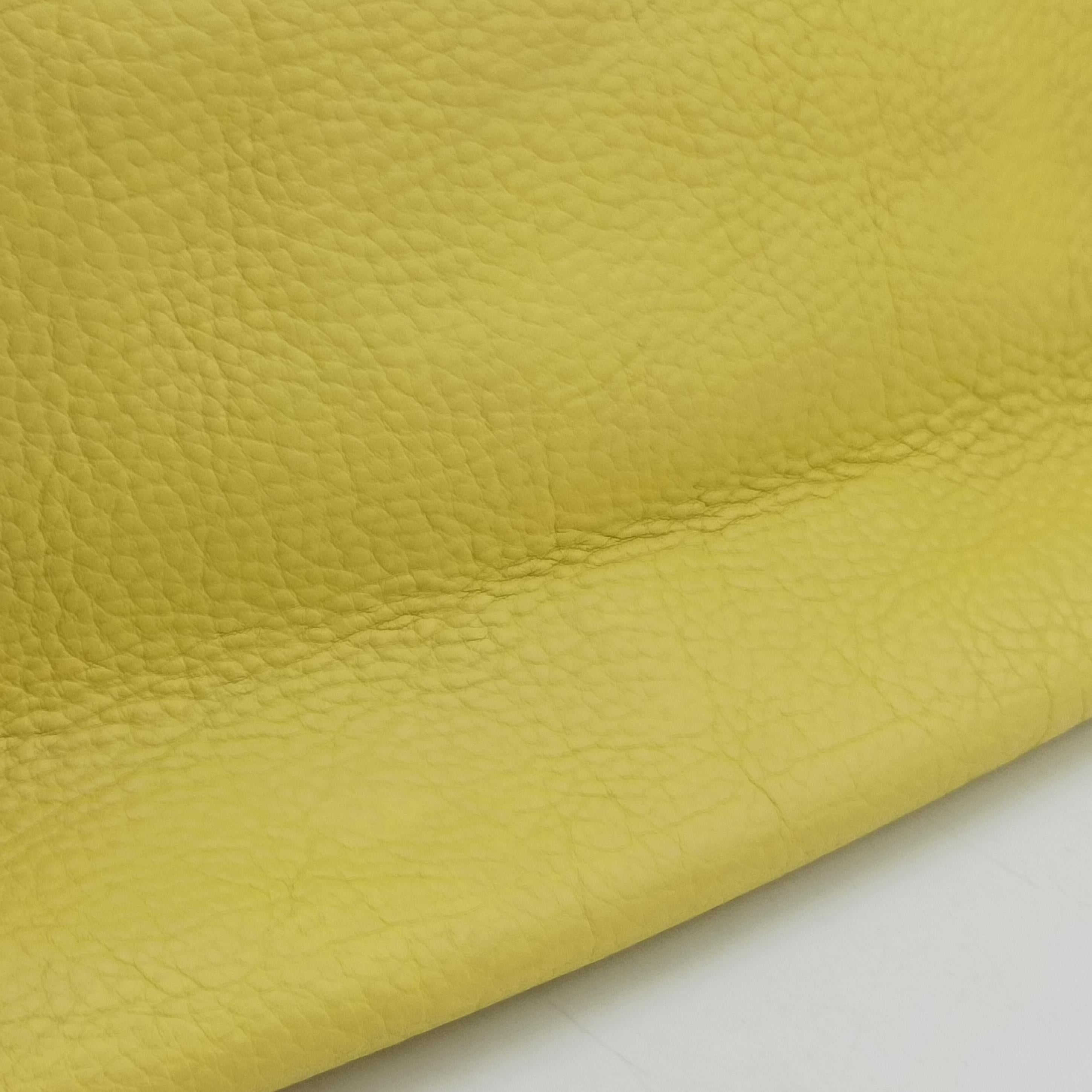 Pre-owned Fendi BAGUETTE Yellow Leather  shoulderbag | stylenewstar