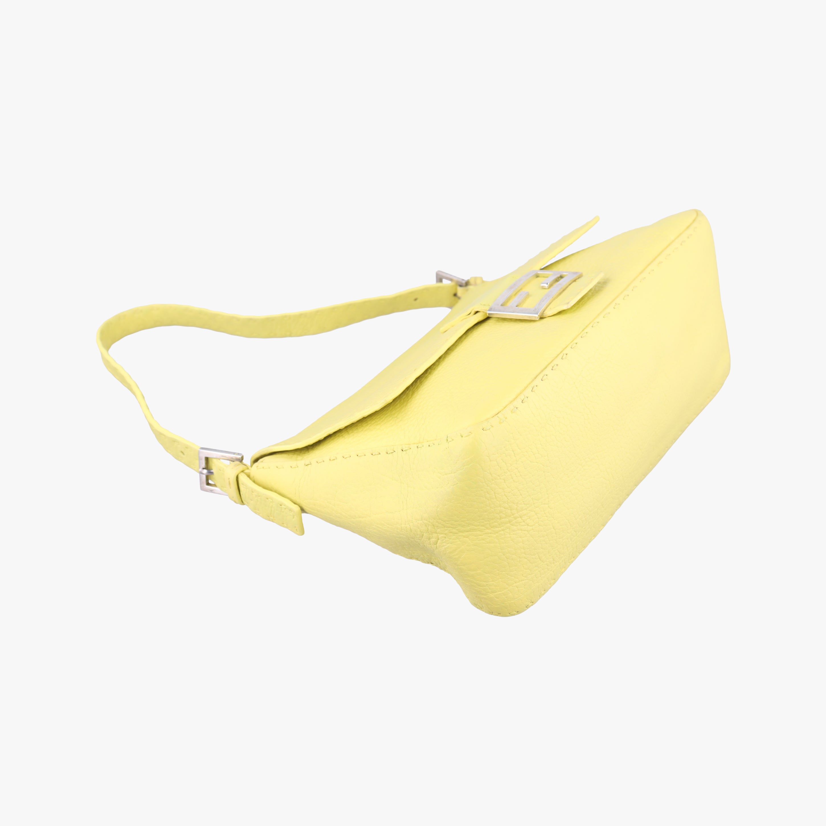 Pre-owned Fendi BAGUETTE Yellow Leather  shoulderbag | stylenewstar