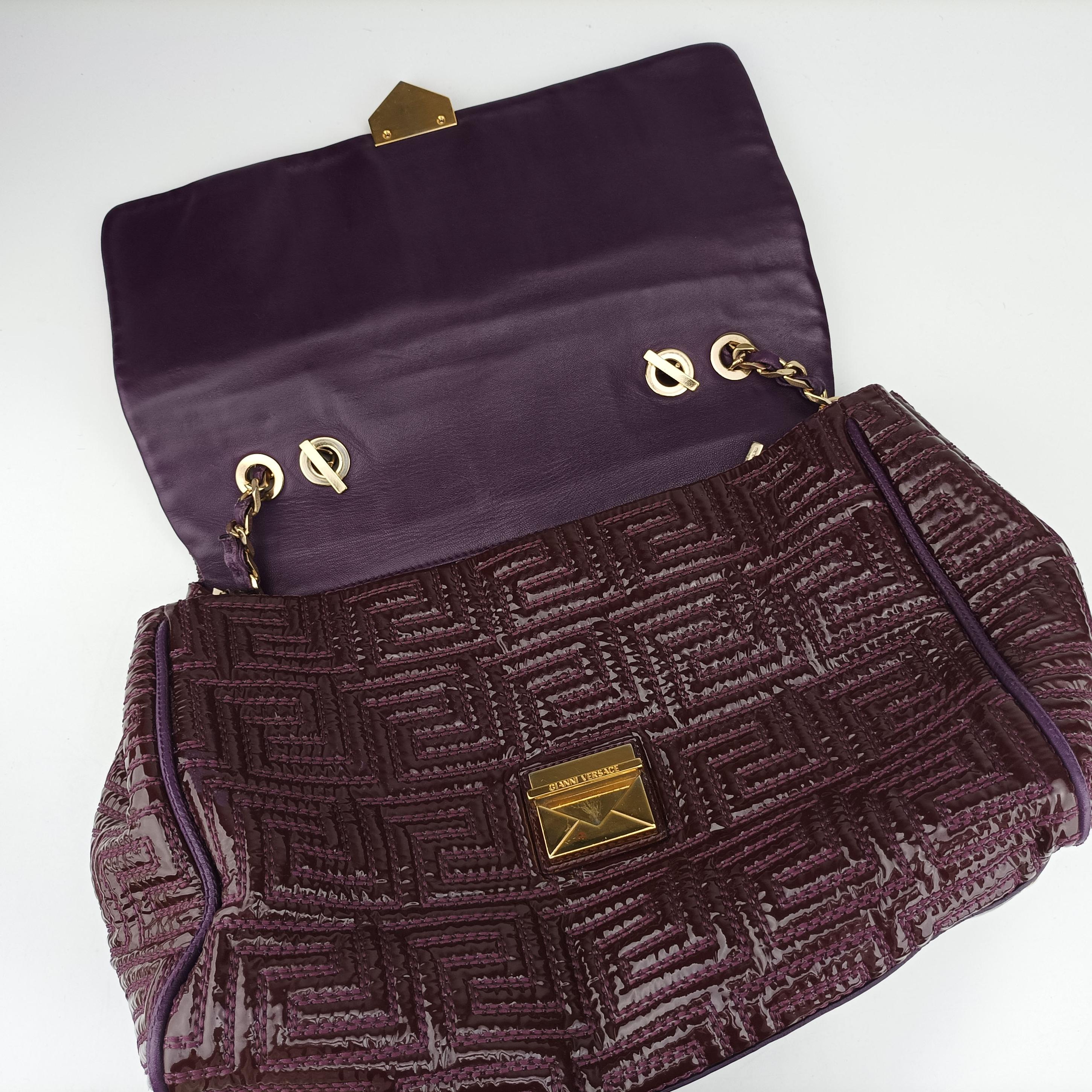 Pre-owned VERSACE COUTURE Purple patent  shoulderbag | stylenewstar