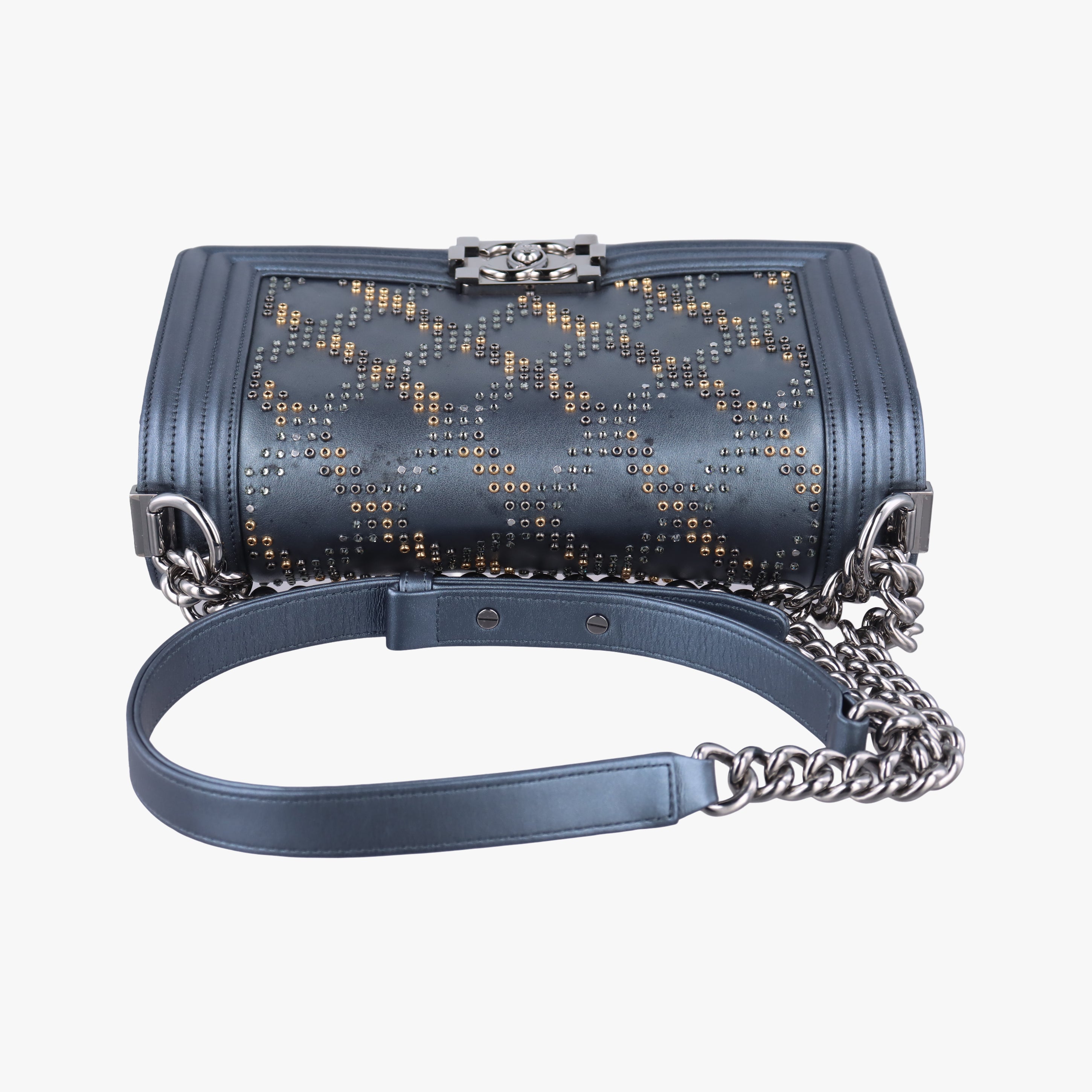 Secondhand Chanel BOY CHANEL Blue leather A67086 shoulderbag | stylenewstar