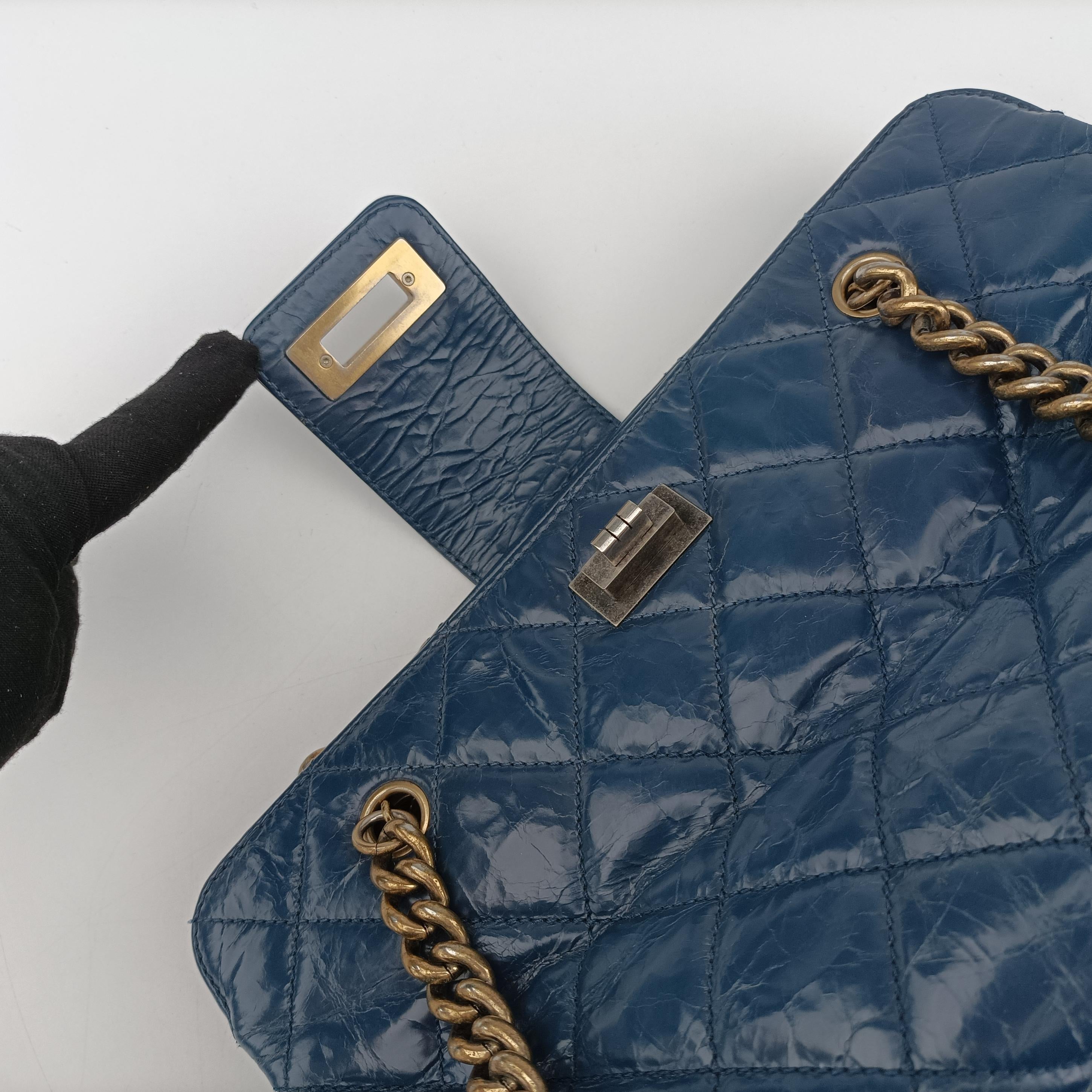 Pre-owned Chanel 2.55 Matelasse Navy Leather A66817 shoulderbag | stylenewstar
