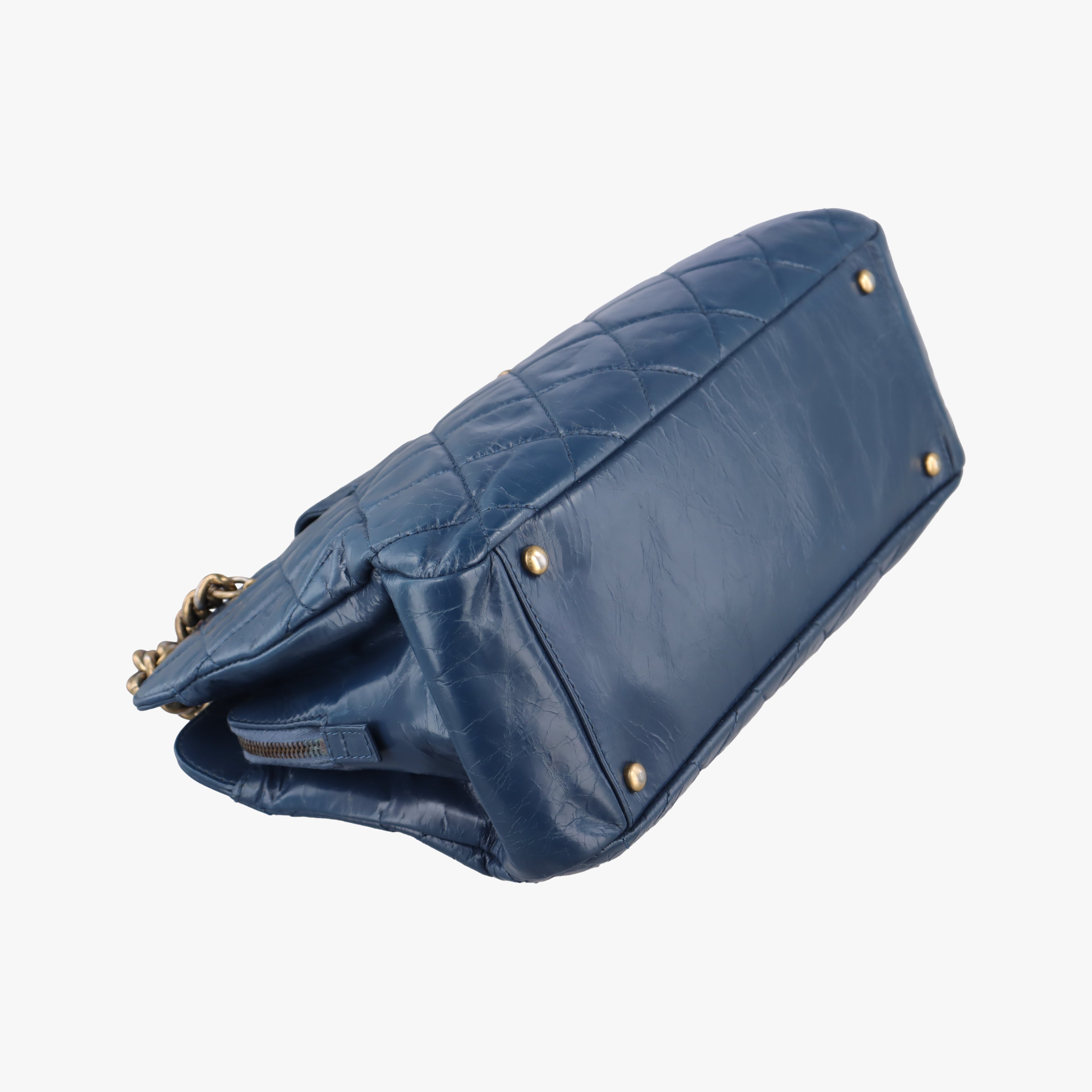 Pre-owned Chanel 2.55 Matelasse Navy Leather A66817 shoulderbag | stylenewstar