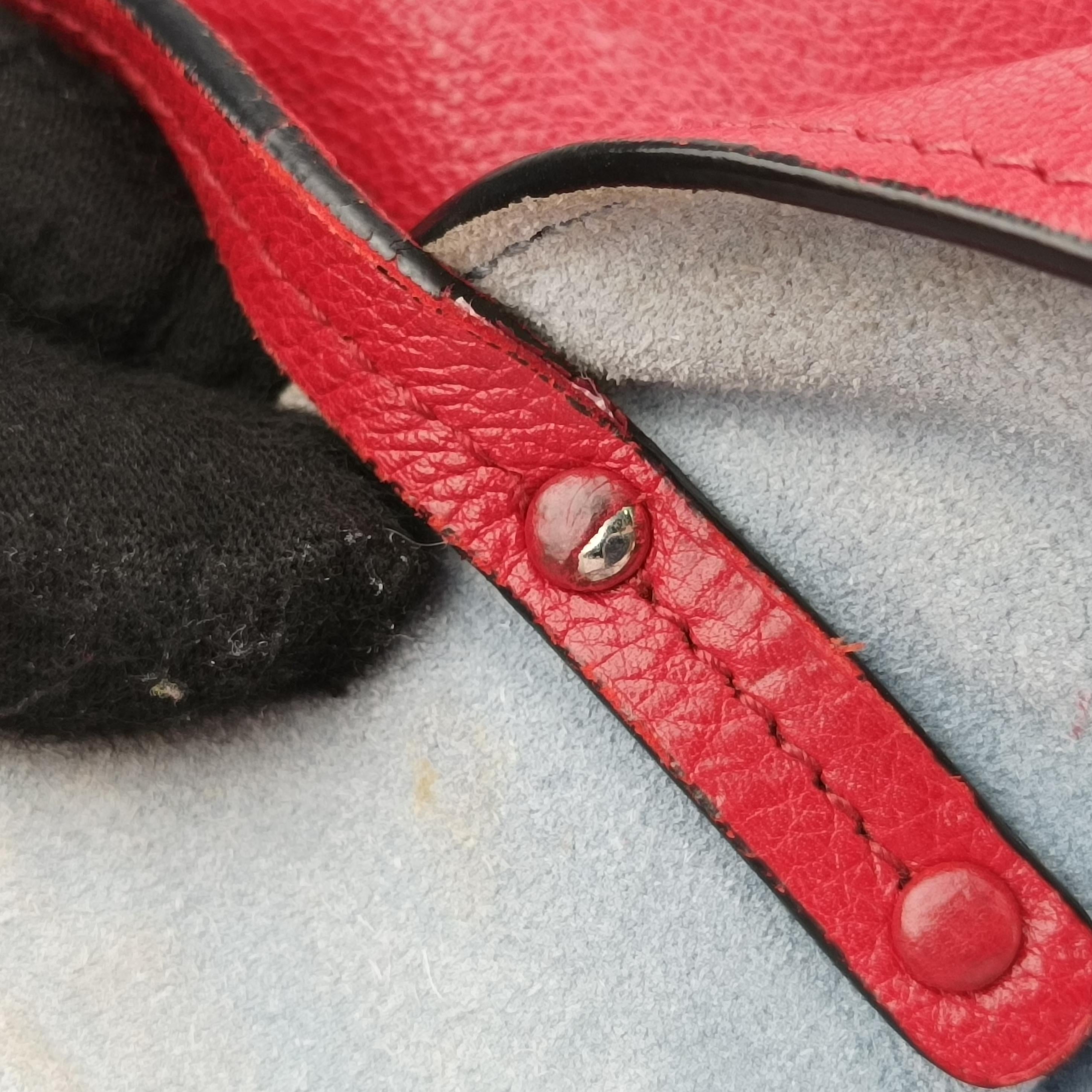 Pre-owned Prada Etiquette Red Leather 1BG122 shoulderbag | stylenewstar