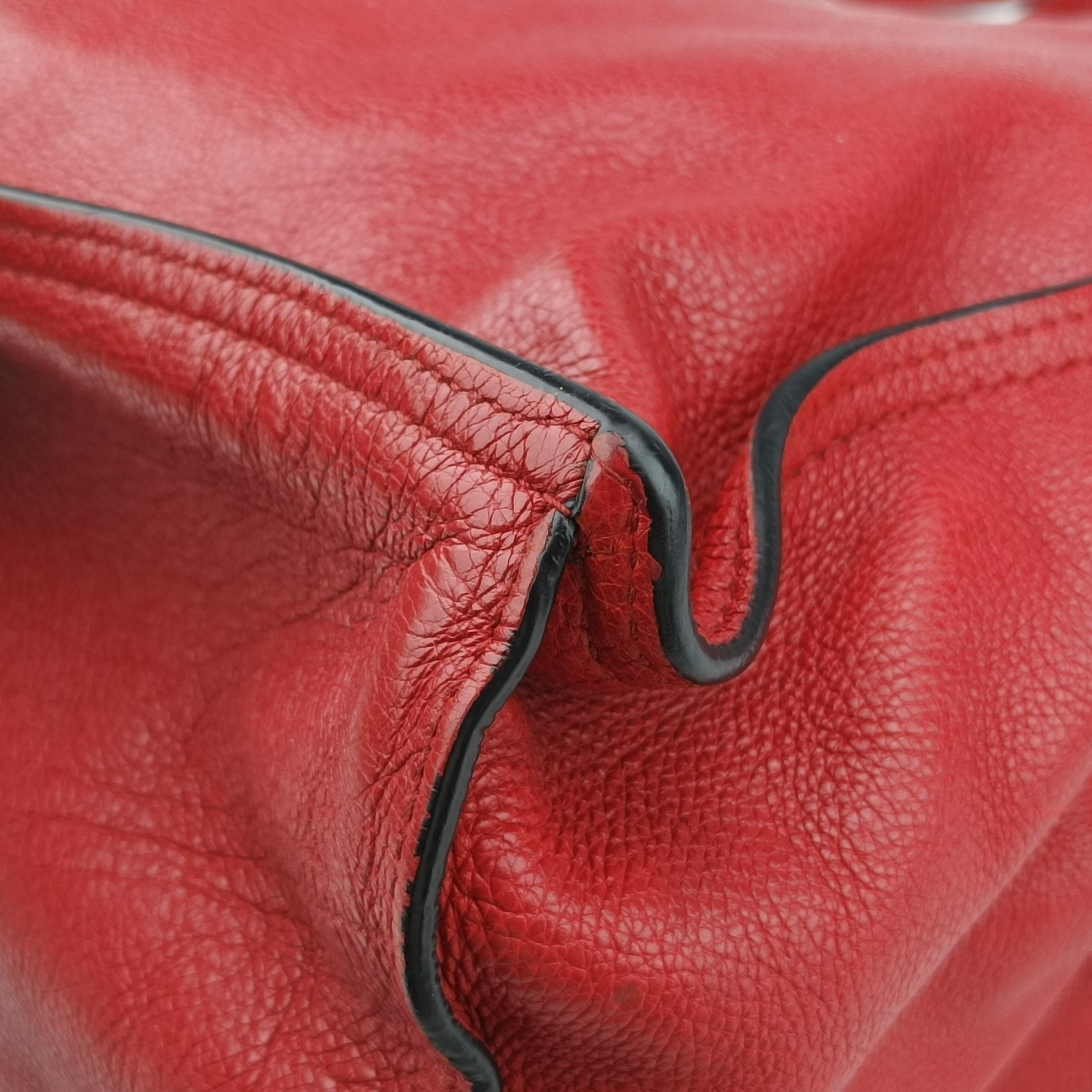 Pre-owned Prada Etiquette Red Leather 1BG122 shoulderbag | stylenewstar