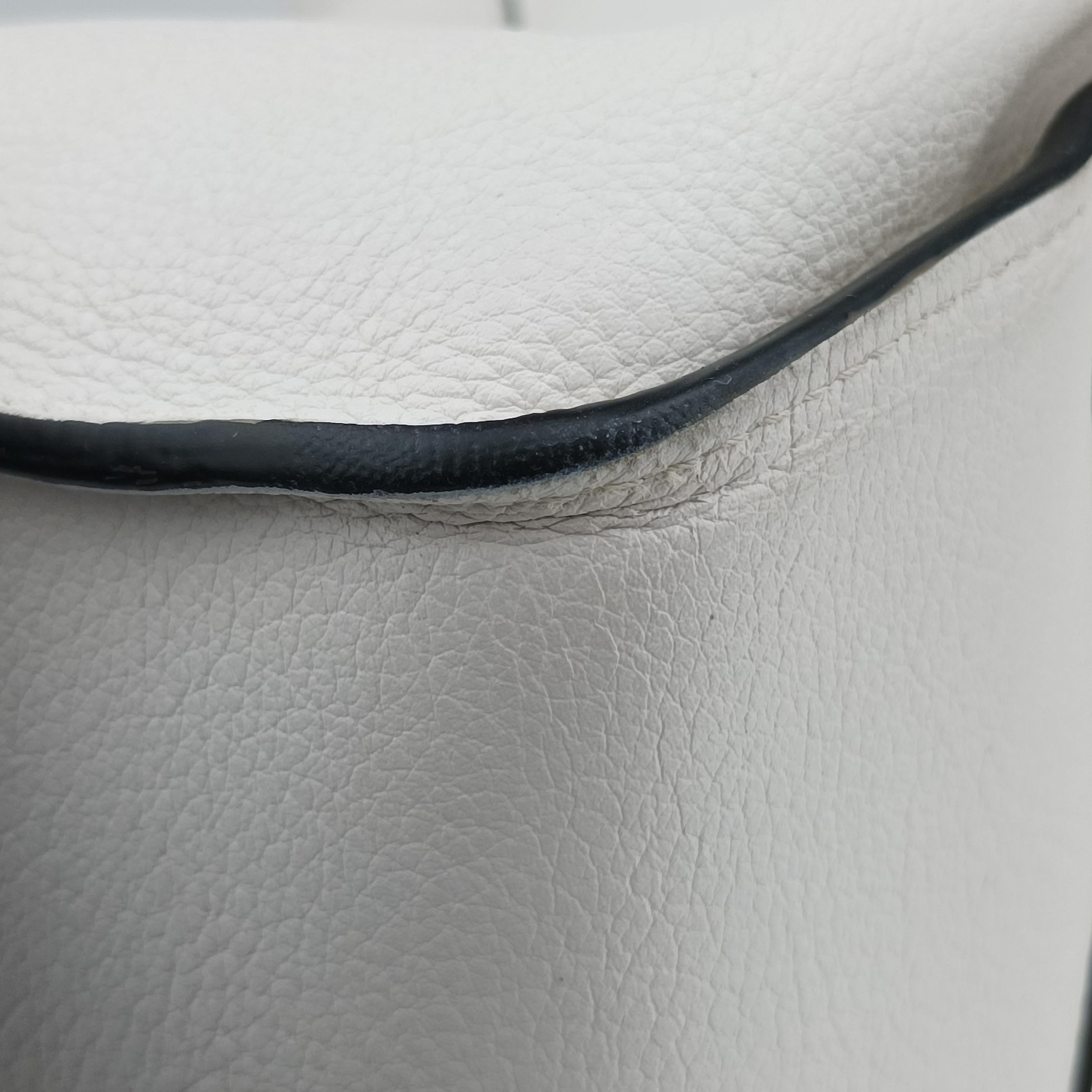 Vintage Loewe Hammock White Leather  shoulderbag | stylenewstar