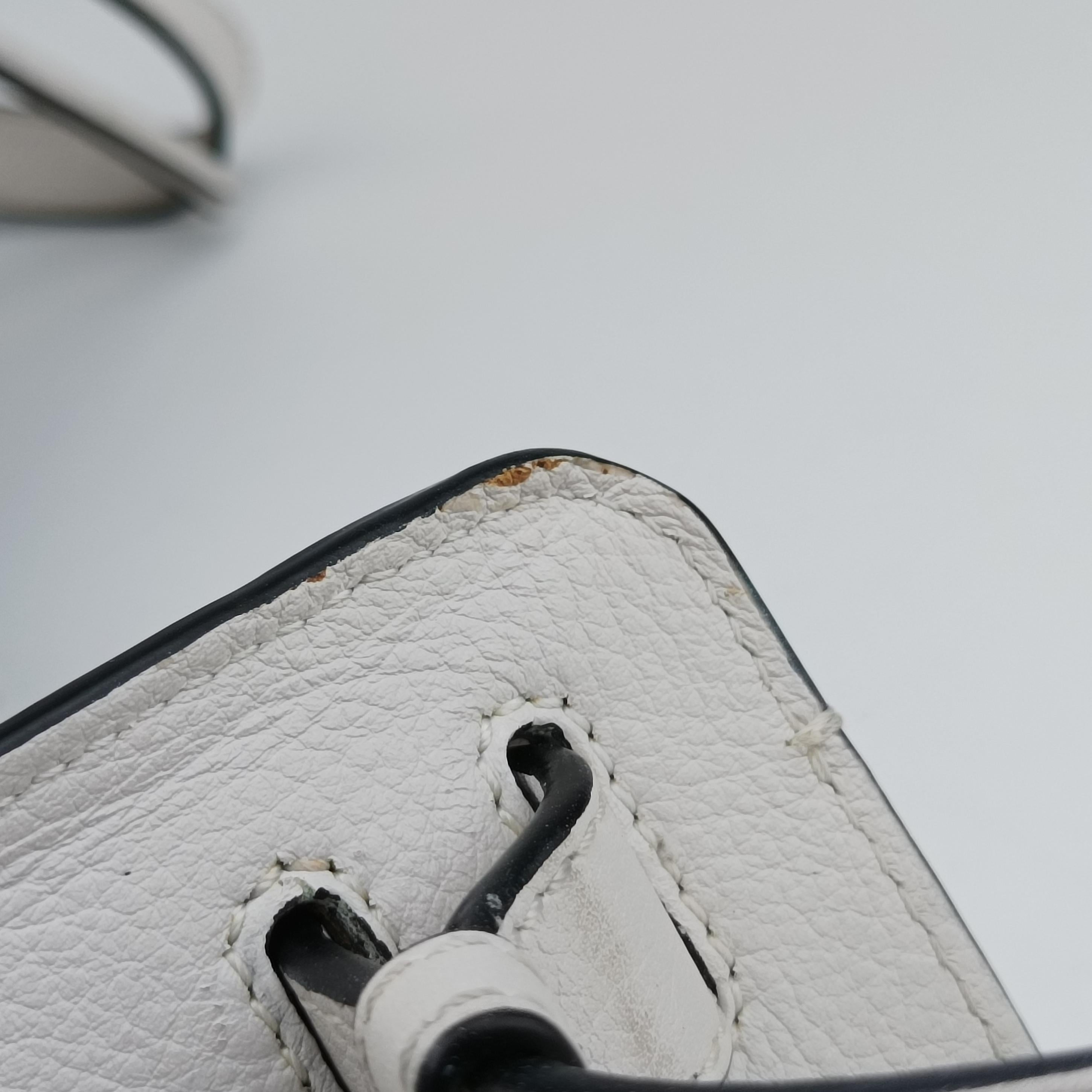 Vintage Loewe Hammock White Leather  shoulderbag | stylenewstar