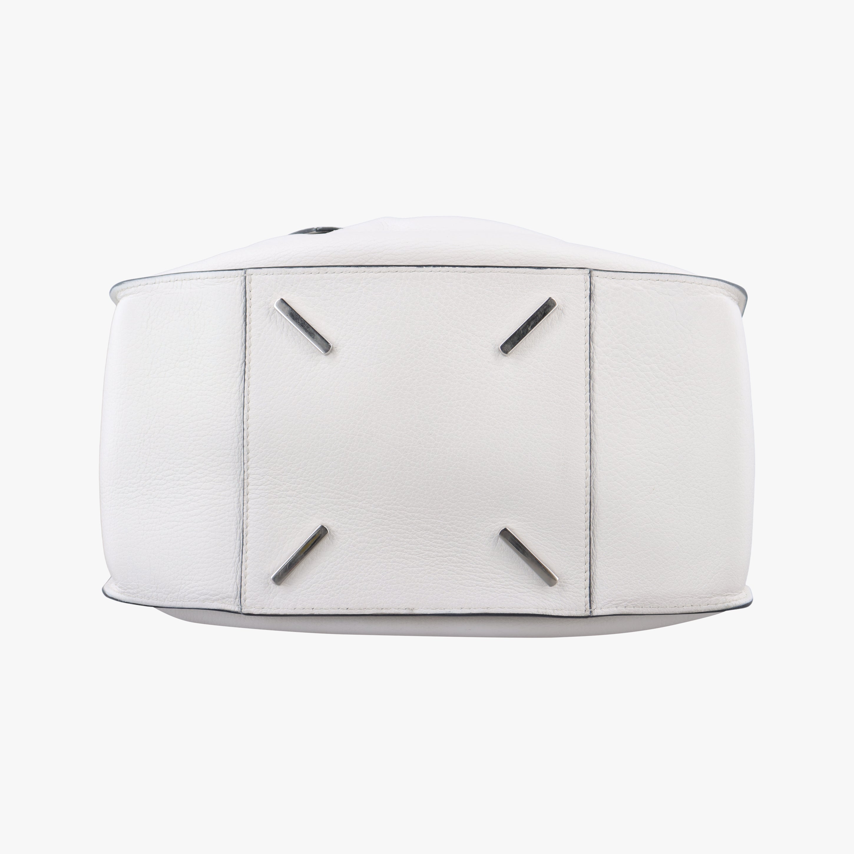 Vintage Loewe Hammock White Leather  shoulderbag | stylenewstar