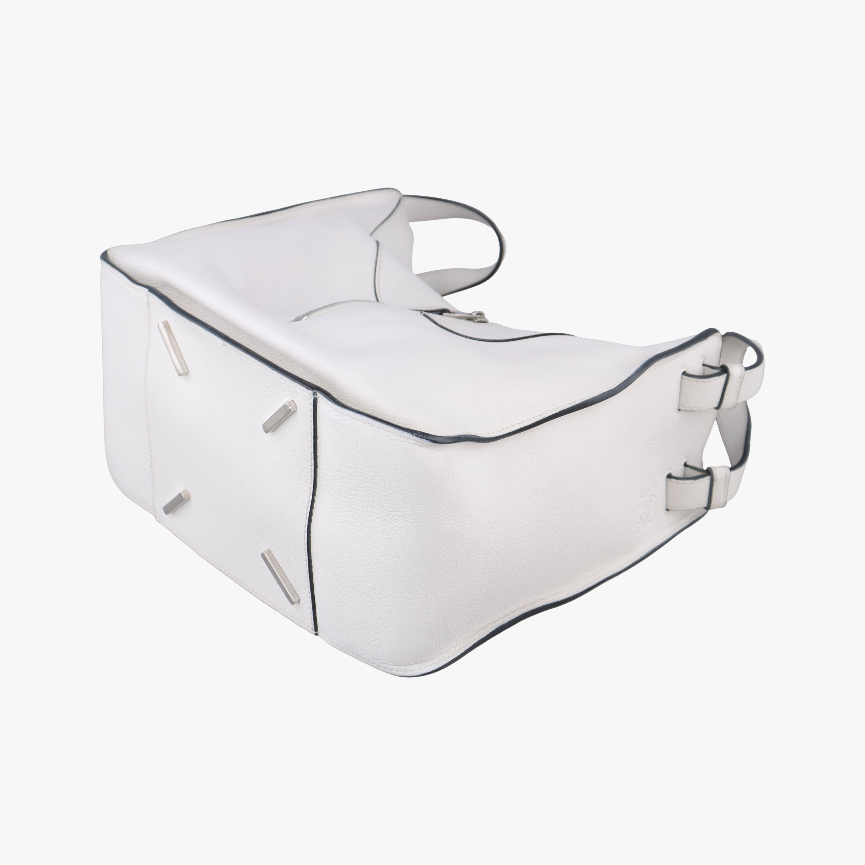 Vintage Loewe Hammock White Leather  shoulderbag | stylenewstar