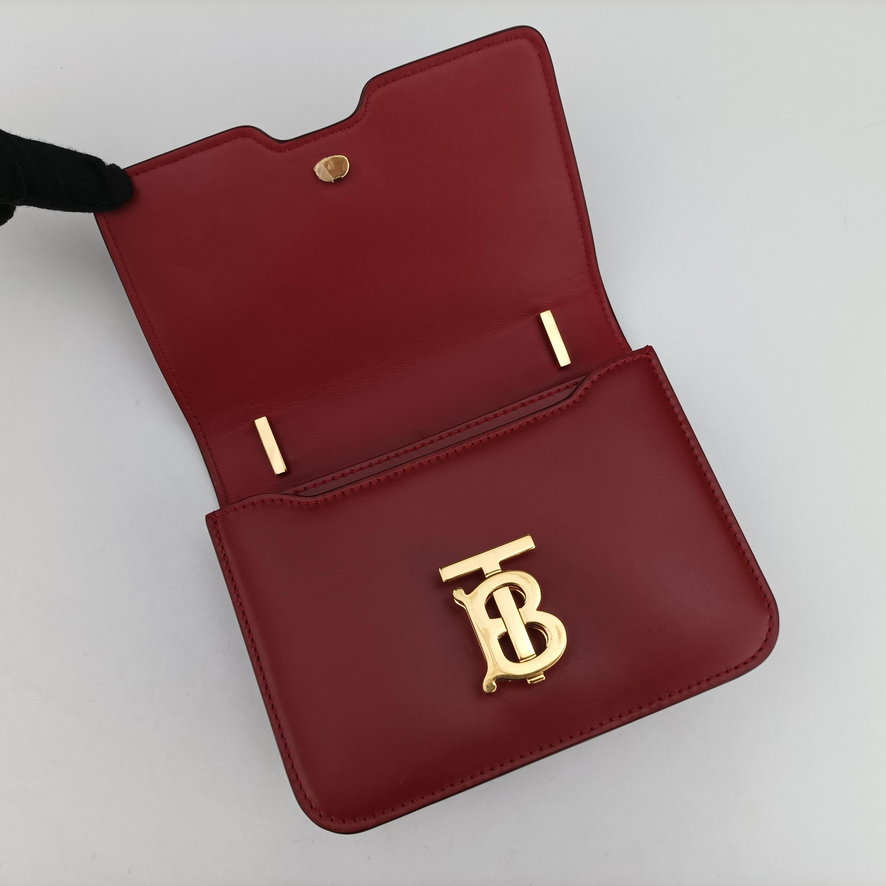 Pre-owned Burberry TB logo Red Leather  shoulderbag | stylenewstar