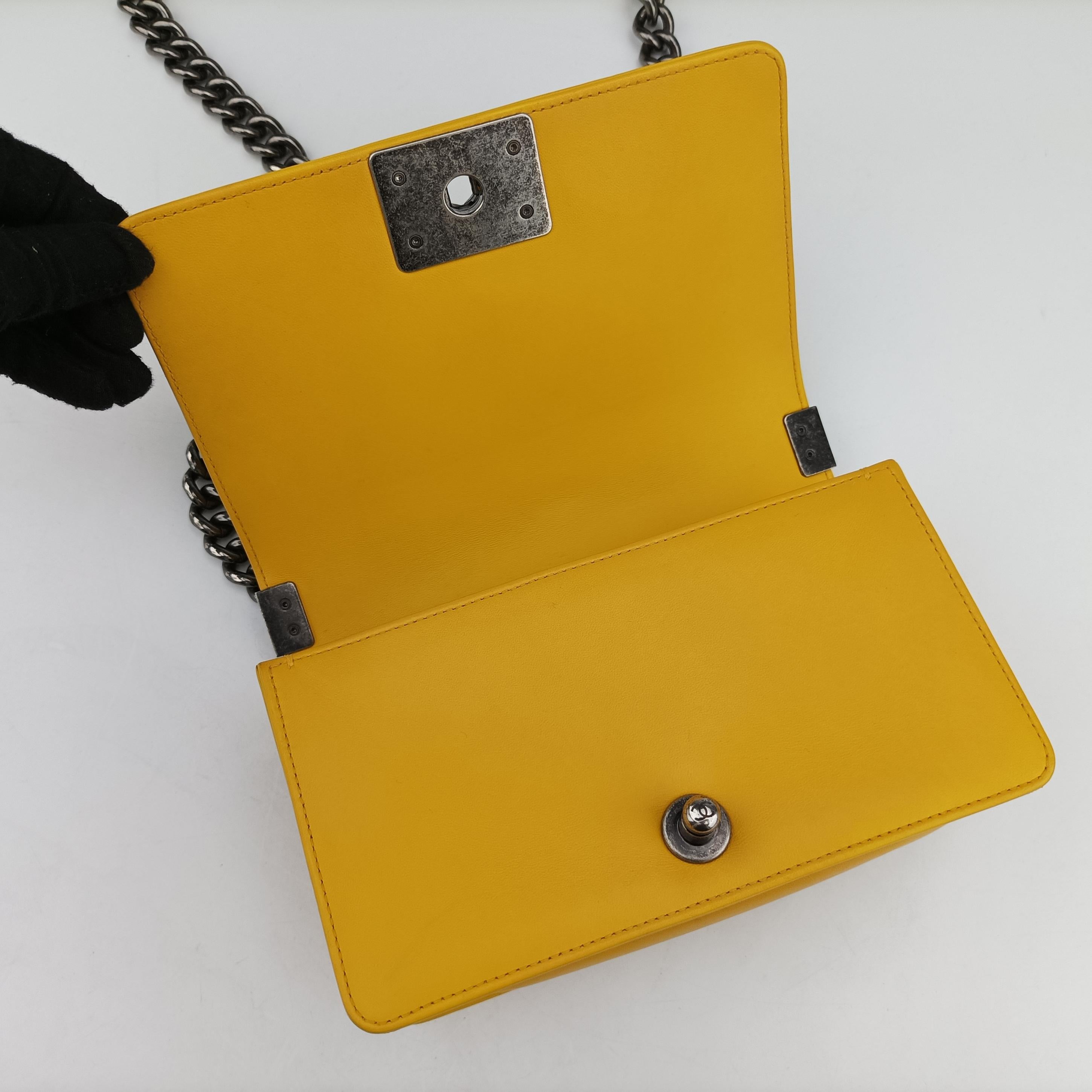 Pre-owned Chanel BOY CHANEL Yellow lambskin×Garrusha A67085 shoulderbag | stylenewstar
