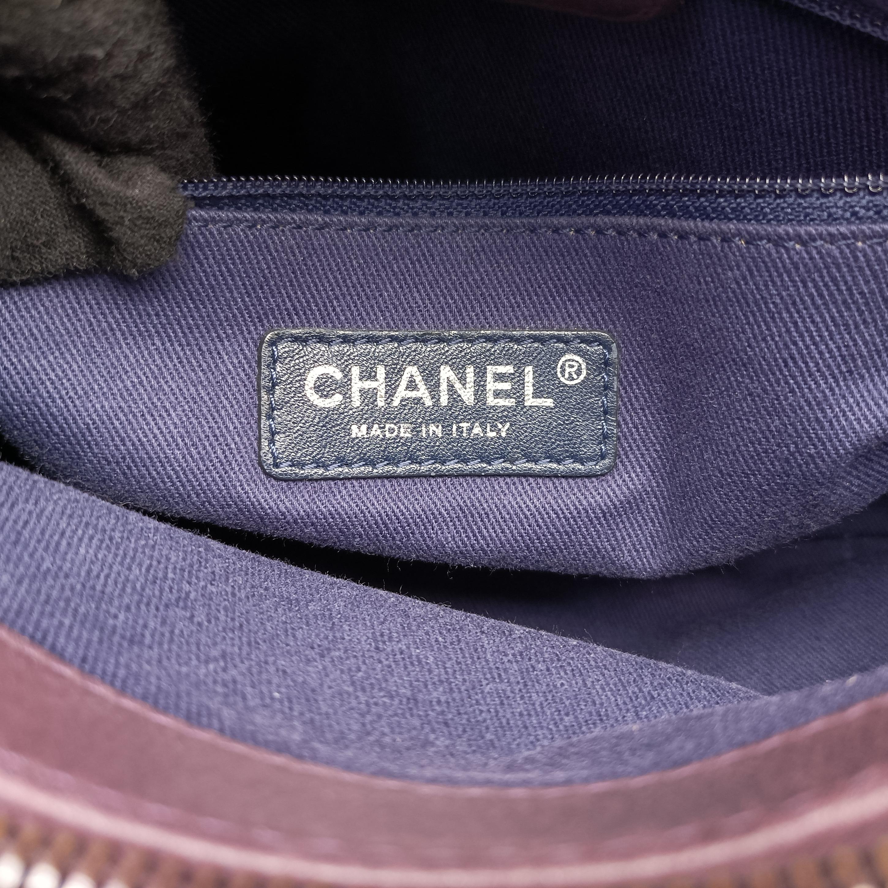 Pre-owned Chanel Bubble Tote Red Iridescent Calfskin A67388 shoulderbag | stylenewstar