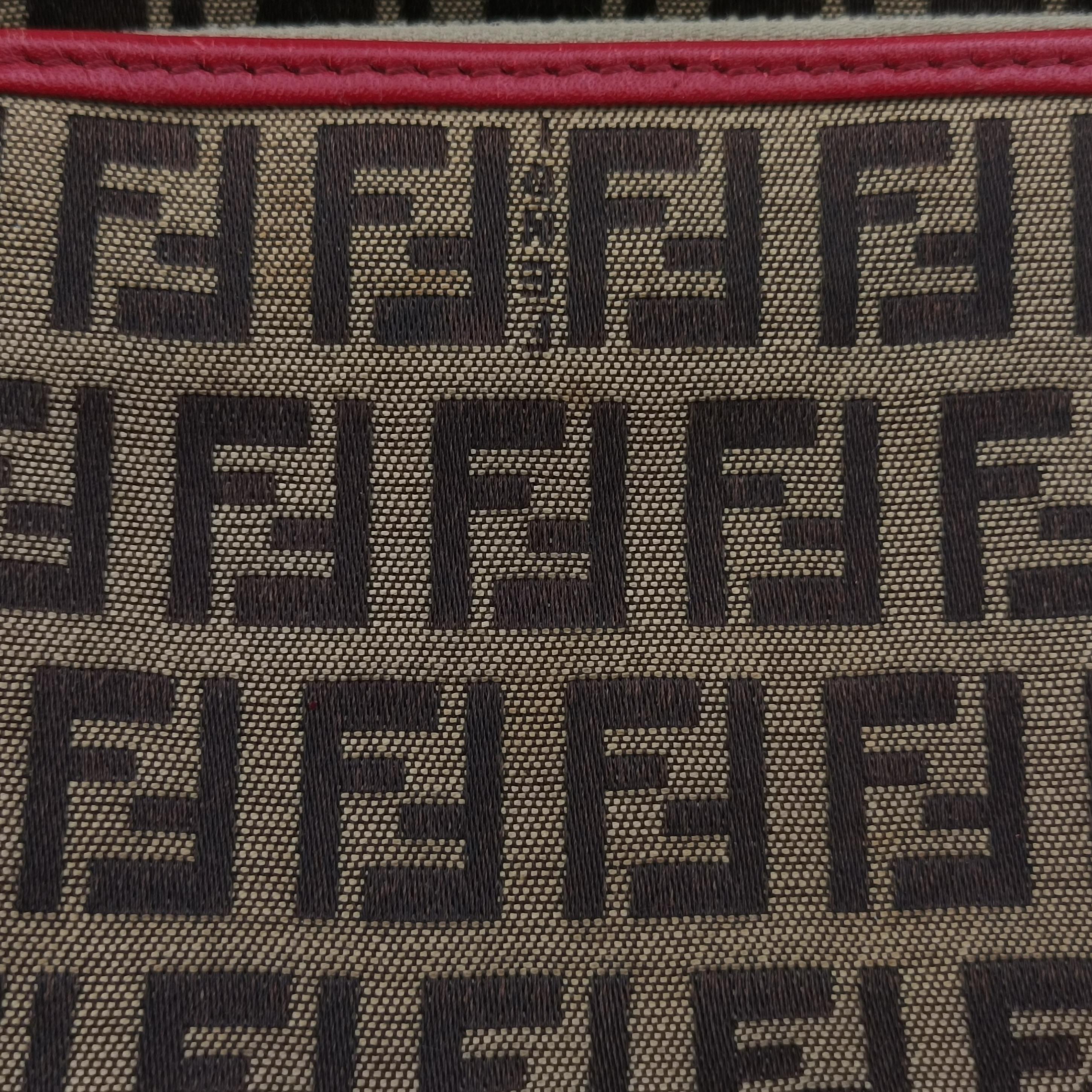 Pre-owned Fendi Chef Brown x Red canvas 8BR464 shoulderbag | stylenewstar