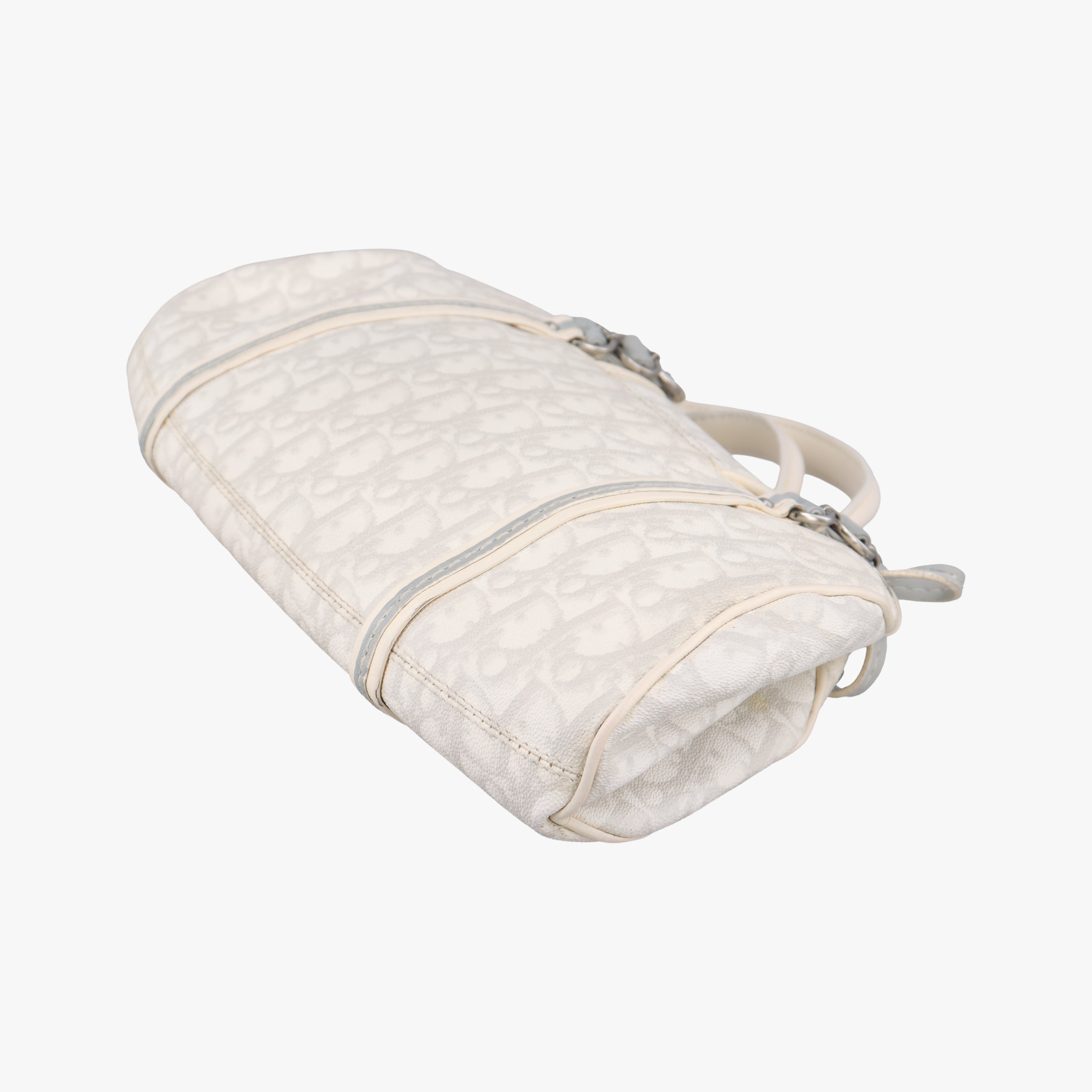 Pre-owned Christian Dior Trotter Romantic Chain Heart White pvc coated canvas  shoulderbag | stylenewstar