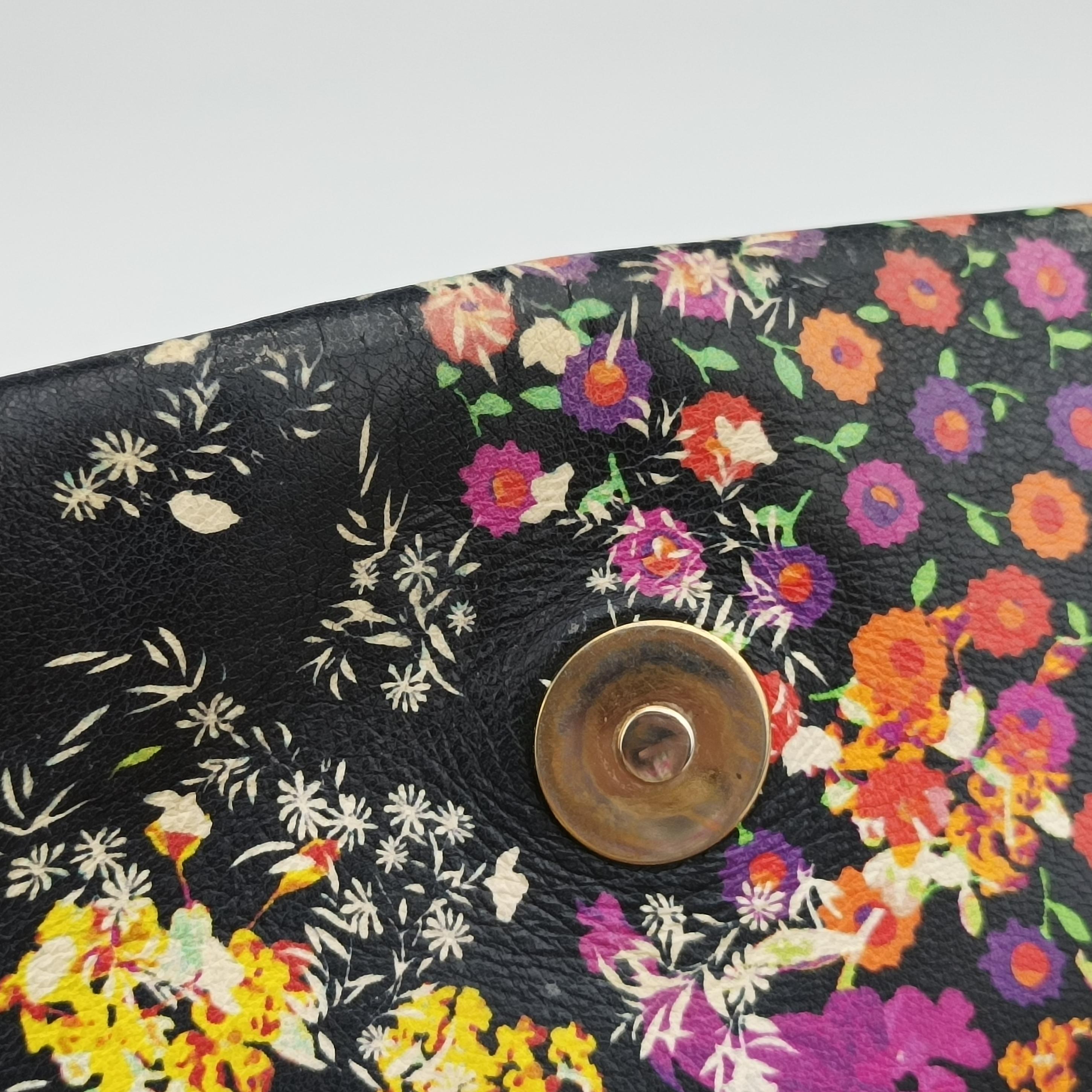 Pre-owned VERSACE MEDUSA Multicolour Leather  shoulderbag | stylenewstar