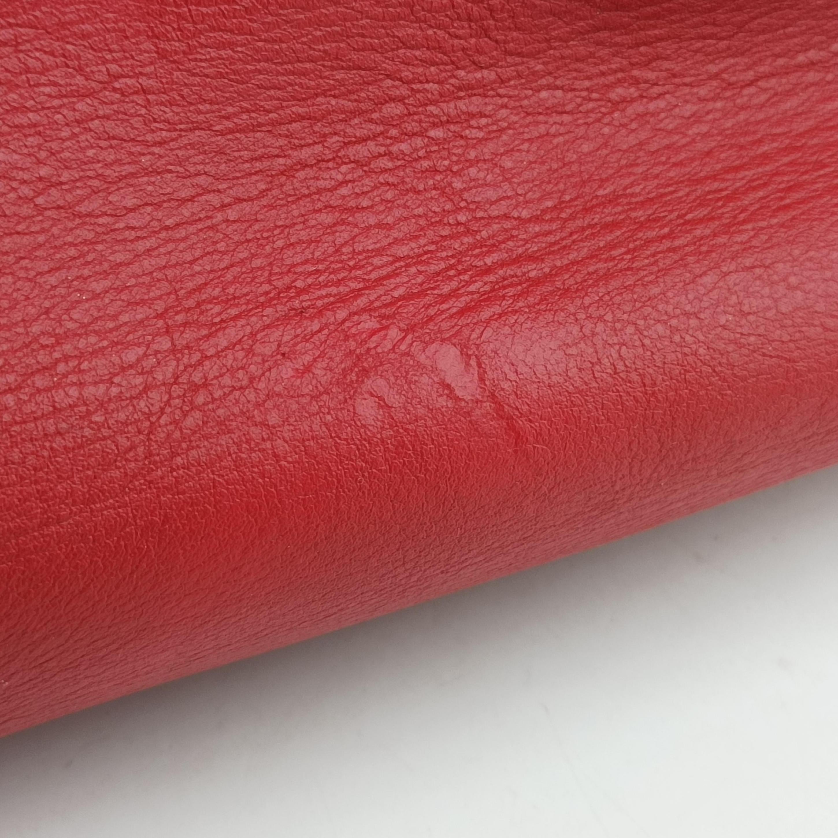 Secondhand Yves Saint Laurent Y Ligne Petit Cabas Red Leather 311210 shoulderbag | stylenewstar