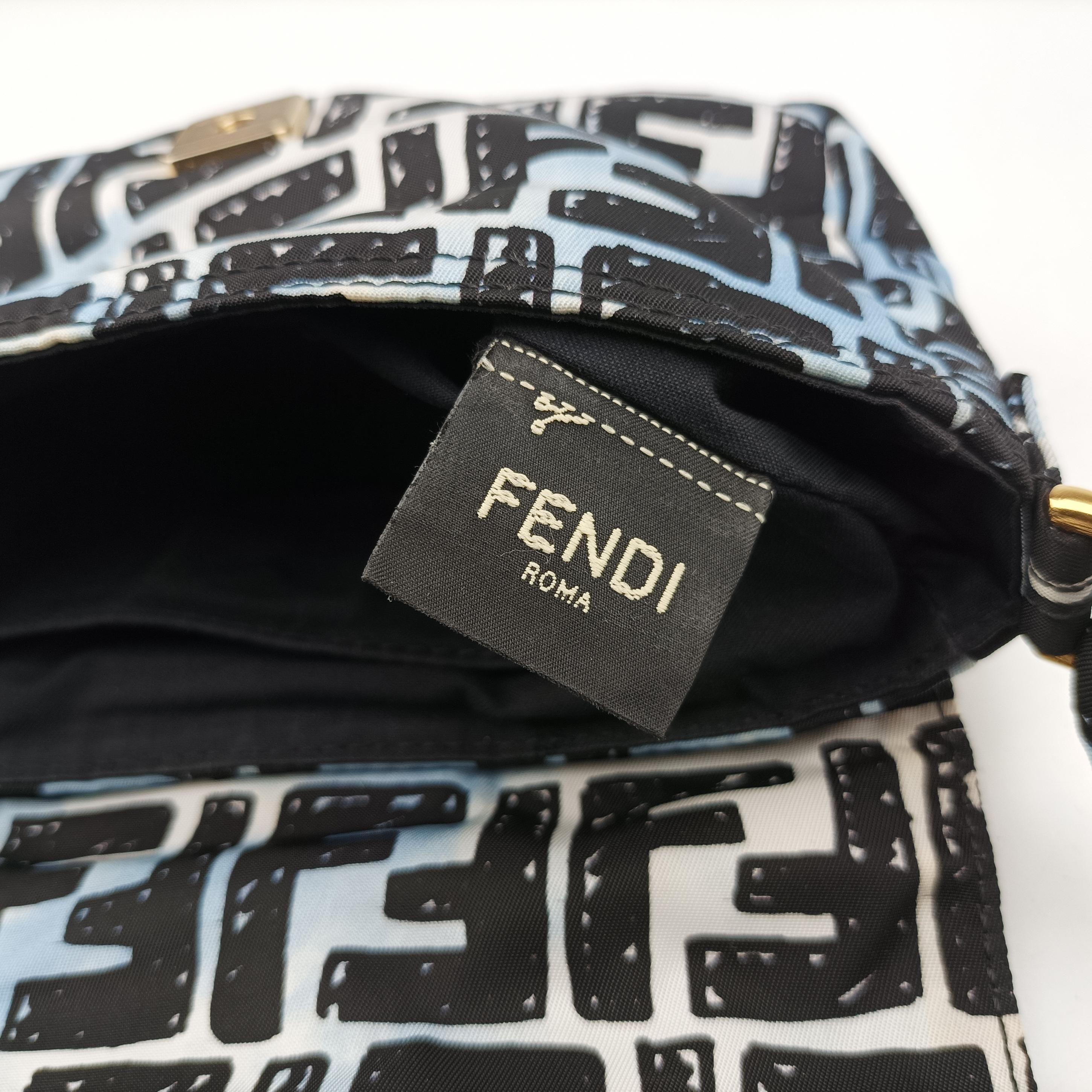 Pre-owned Fendi Mamma Bucket Black×Multicolour Nylon 8BR784 shoulderbag | stylenewstar