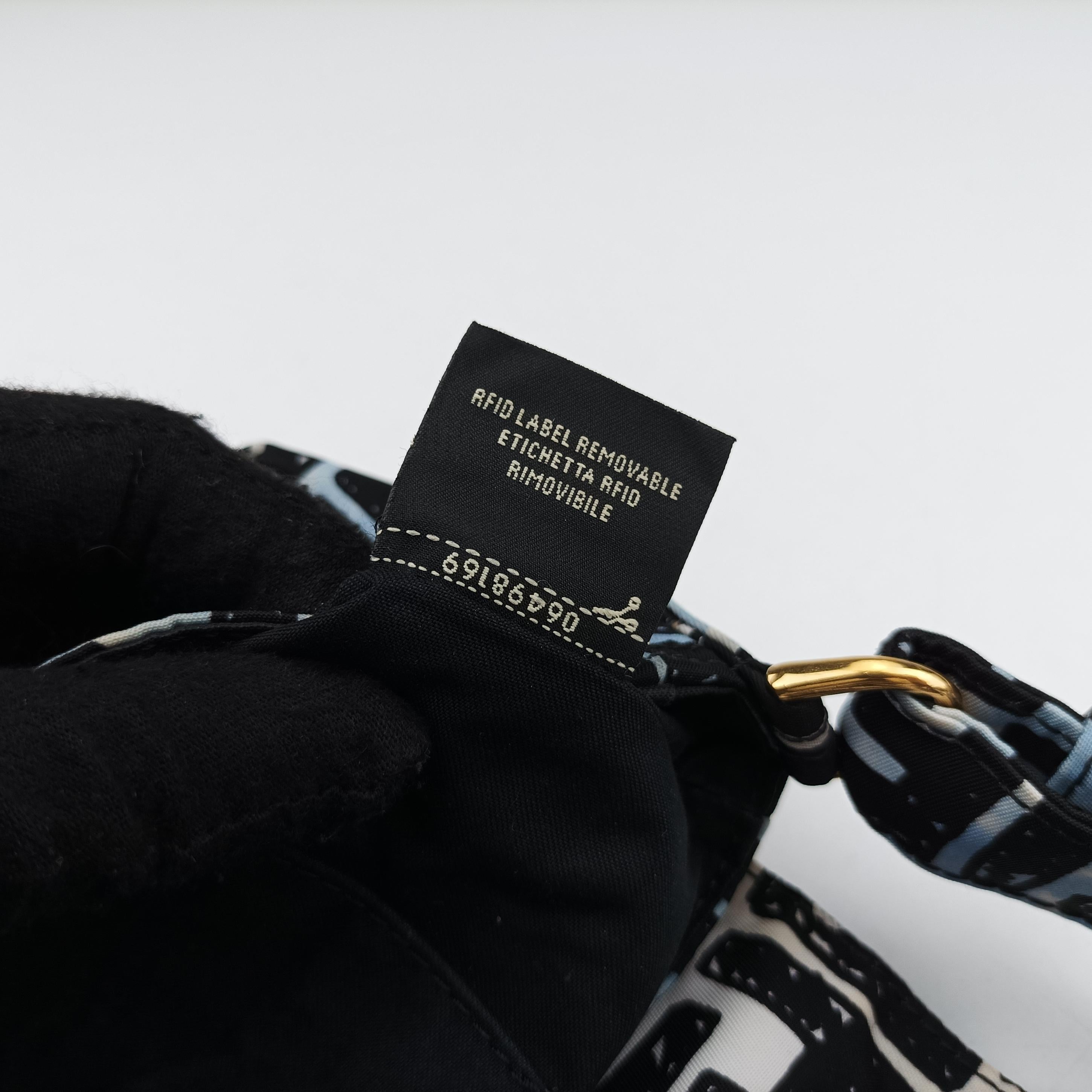 Pre-owned Fendi Mamma Bucket Black×Multicolour Nylon 8BR784 shoulderbag | stylenewstar