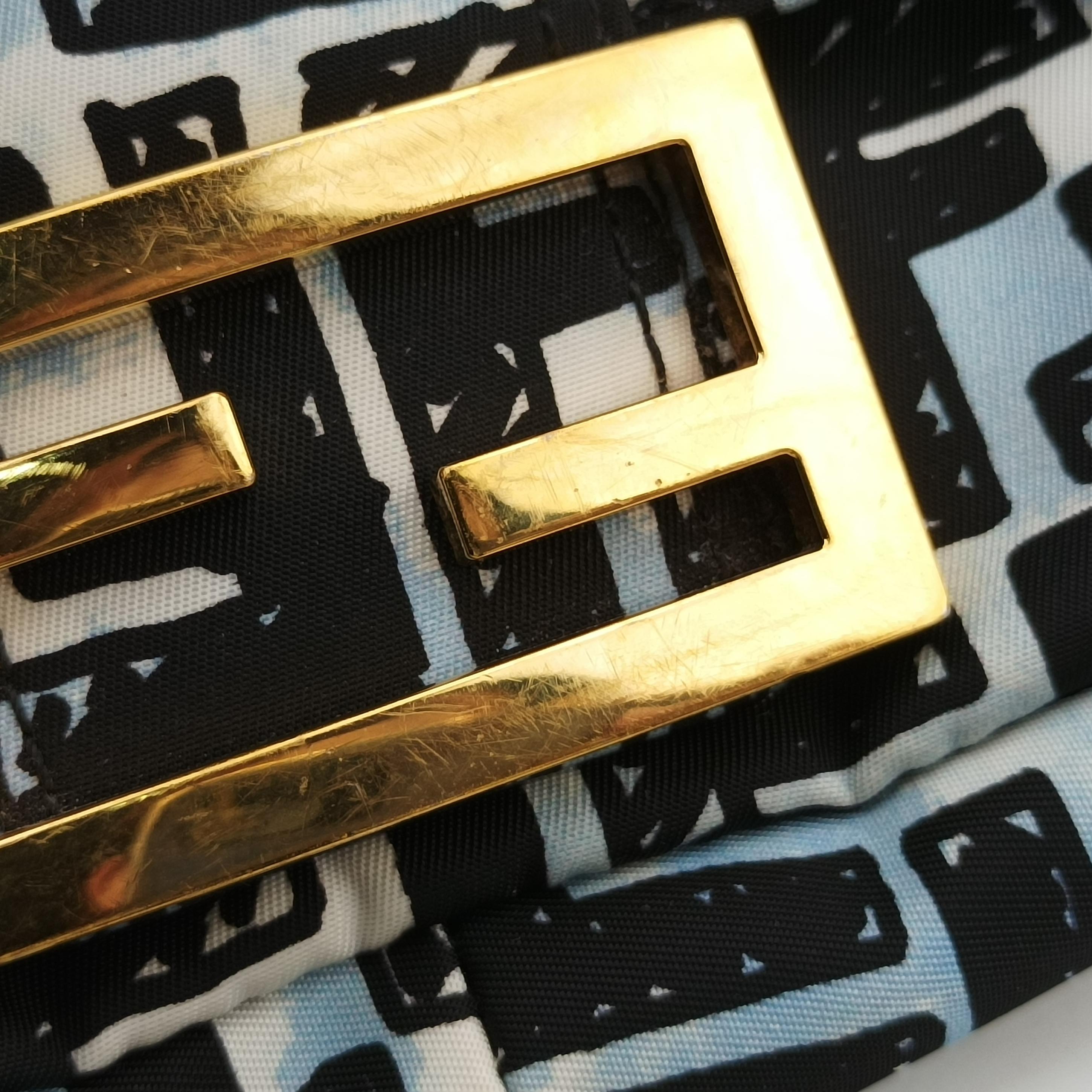 Pre-owned Fendi Mamma Bucket Black×Multicolour Nylon 8BR784 shoulderbag | stylenewstar