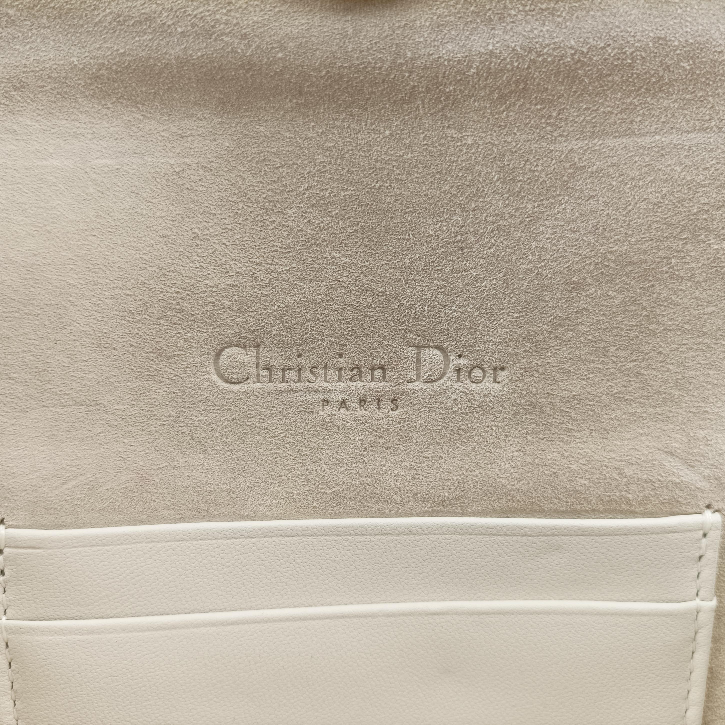 Pre-owned Christian Dior Saddle White Leather  shoulderbag | stylenewstar