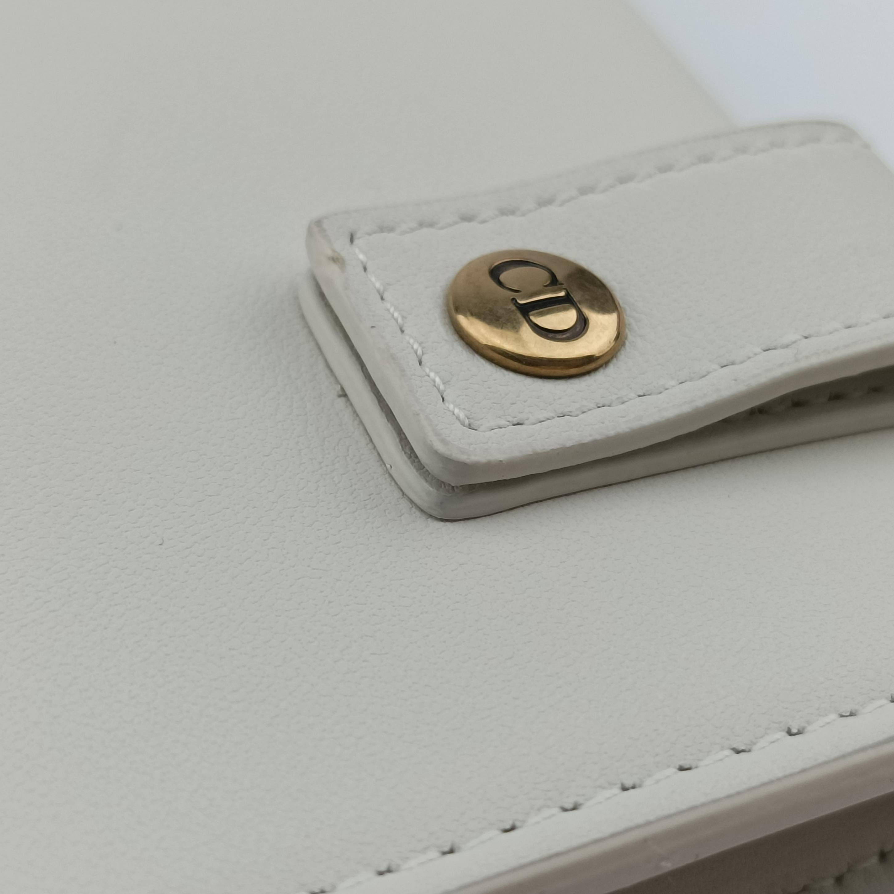 Pre-owned Christian Dior Saddle White Leather  shoulderbag | stylenewstar