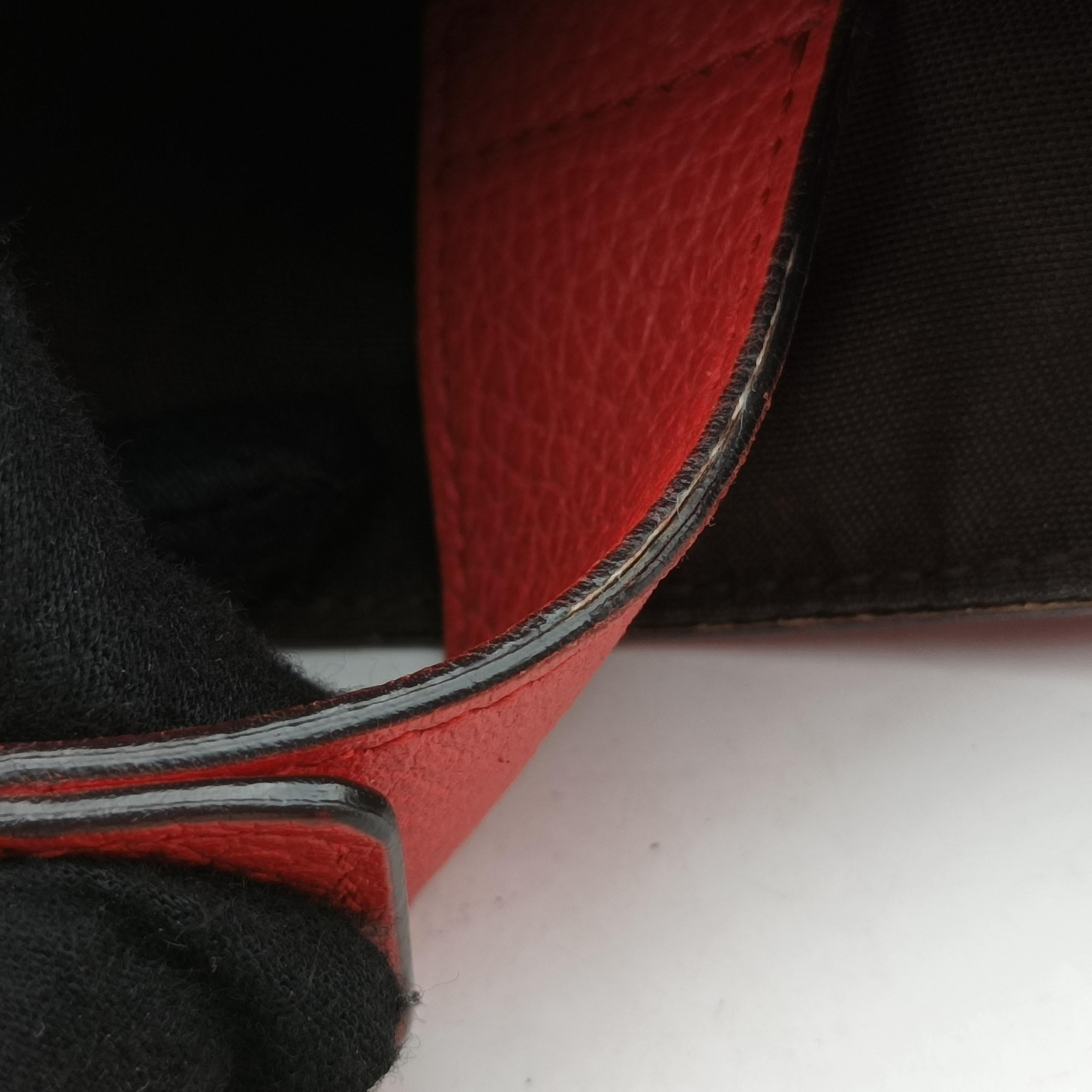 Pre-owned Gucci Abbey Red Leather 268641 shoulderbag | stylenewstar