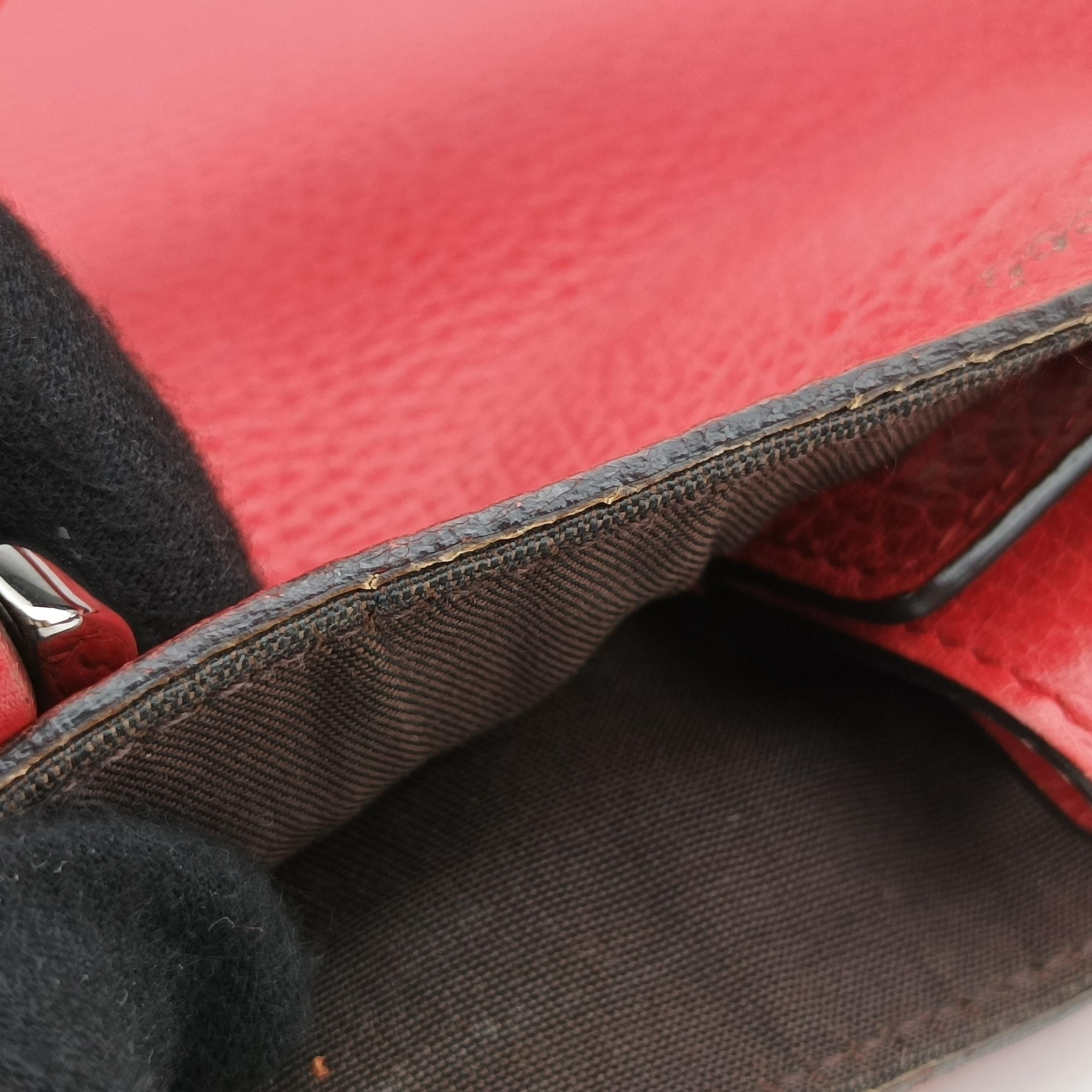 Pre-owned Gucci Abbey Red Leather 268641 shoulderbag | stylenewstar
