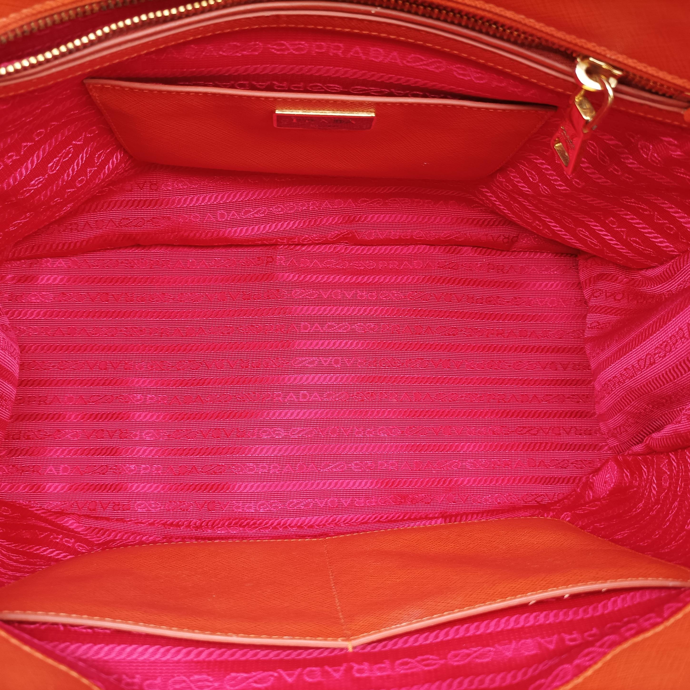 Pre-owned Prada Galleria Orange×red SAFFIANO Leather B2274C shoulderbag | stylenewstar