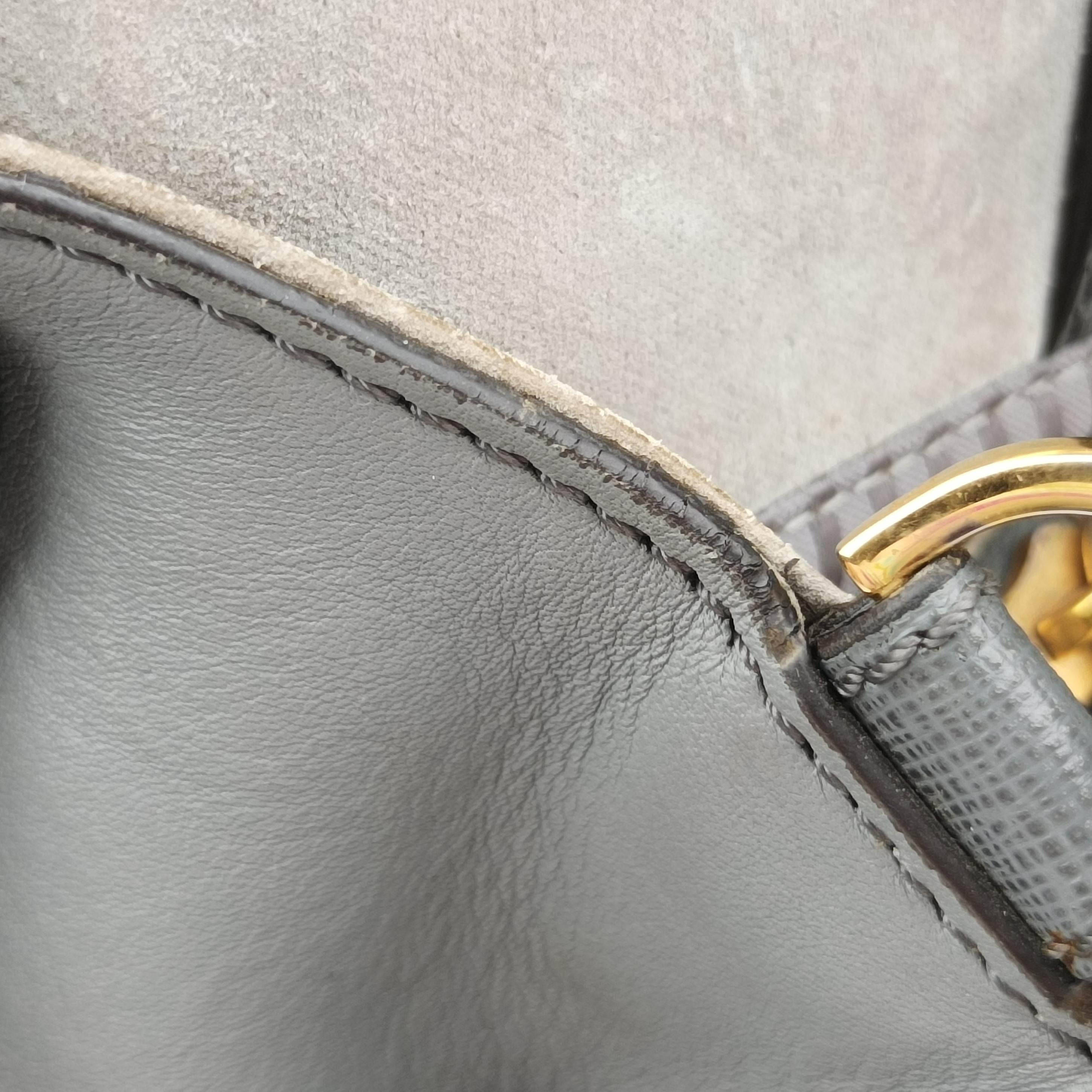 Pre-owned Fendi 2 JOURS Grey Leather 8BH250 shoulderbag | stylenewstar