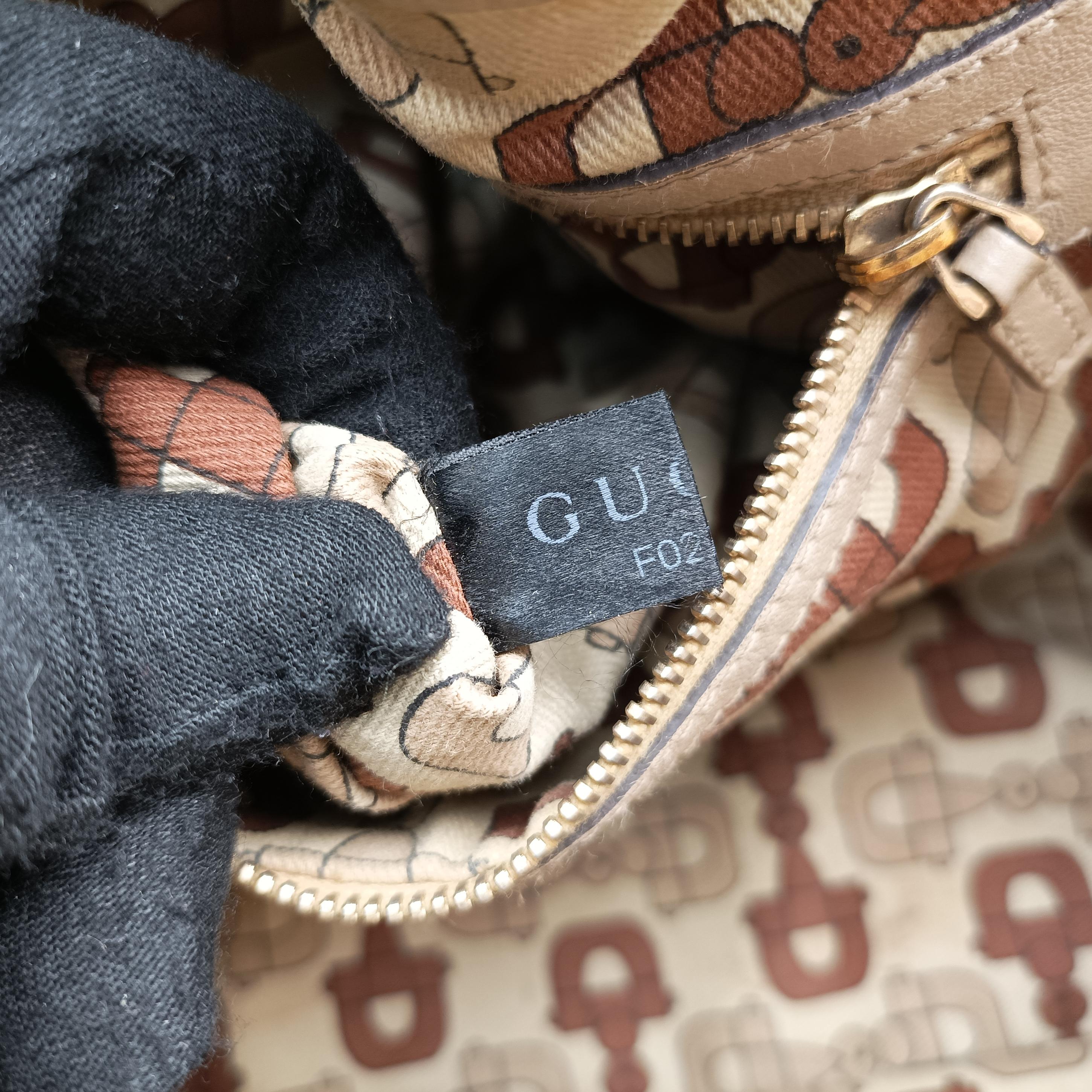 Secondhand Gucci Pelham Hobo Beige leather 137621 handbag | stylenewstar