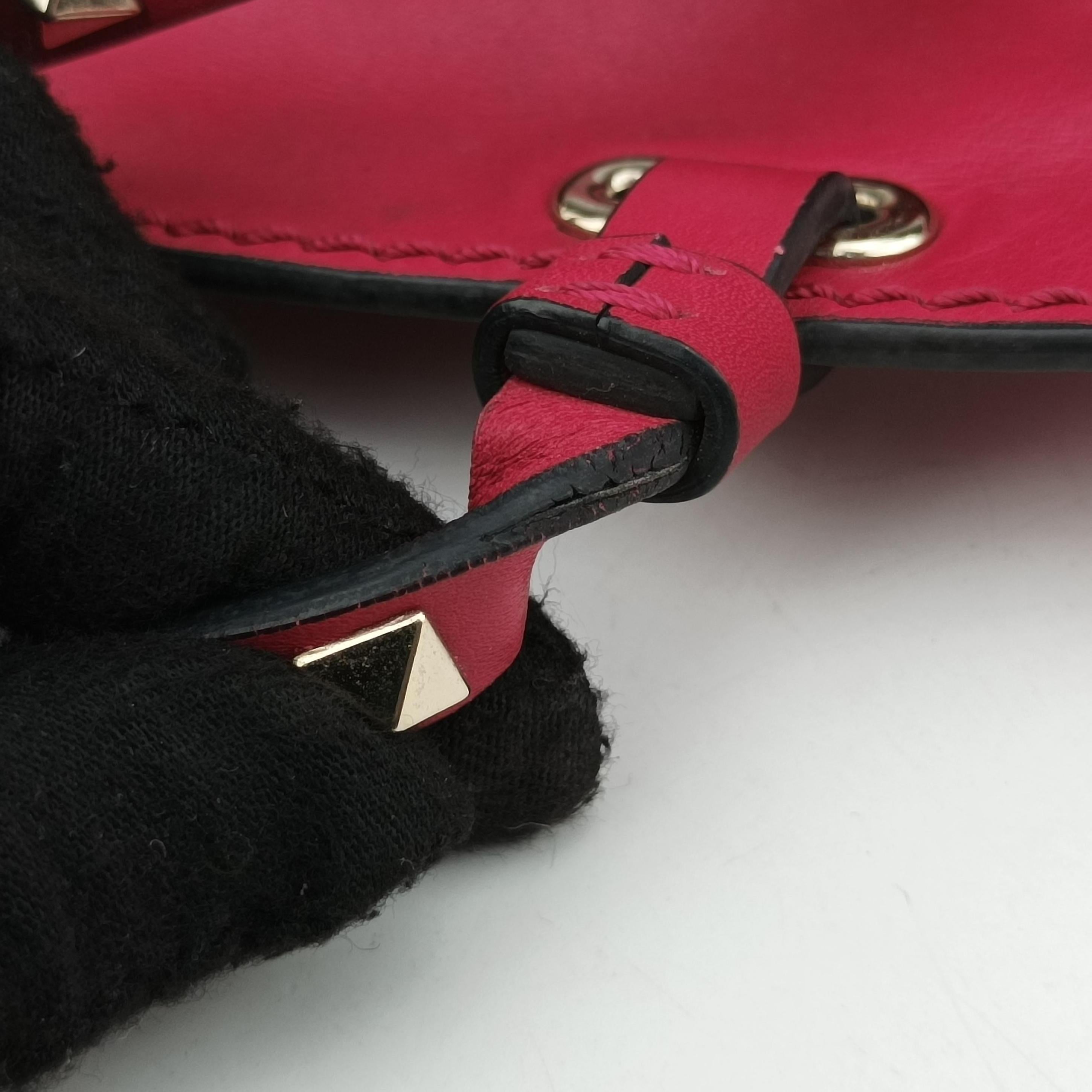 Vintage Valentino Rockstud Rose Leather  shoulderbag | stylenewstar