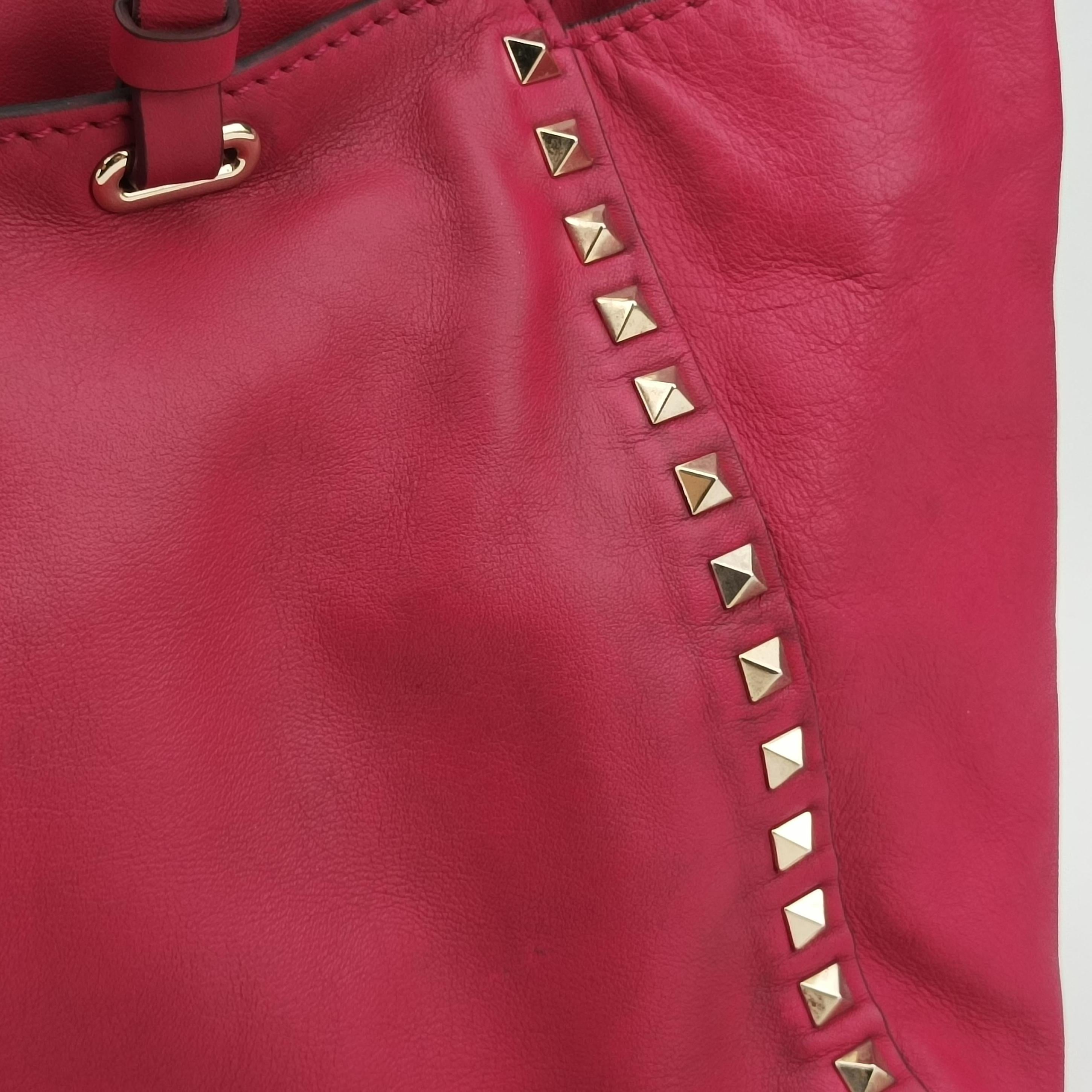 Vintage Valentino Rockstud Rose Leather  shoulderbag | stylenewstar