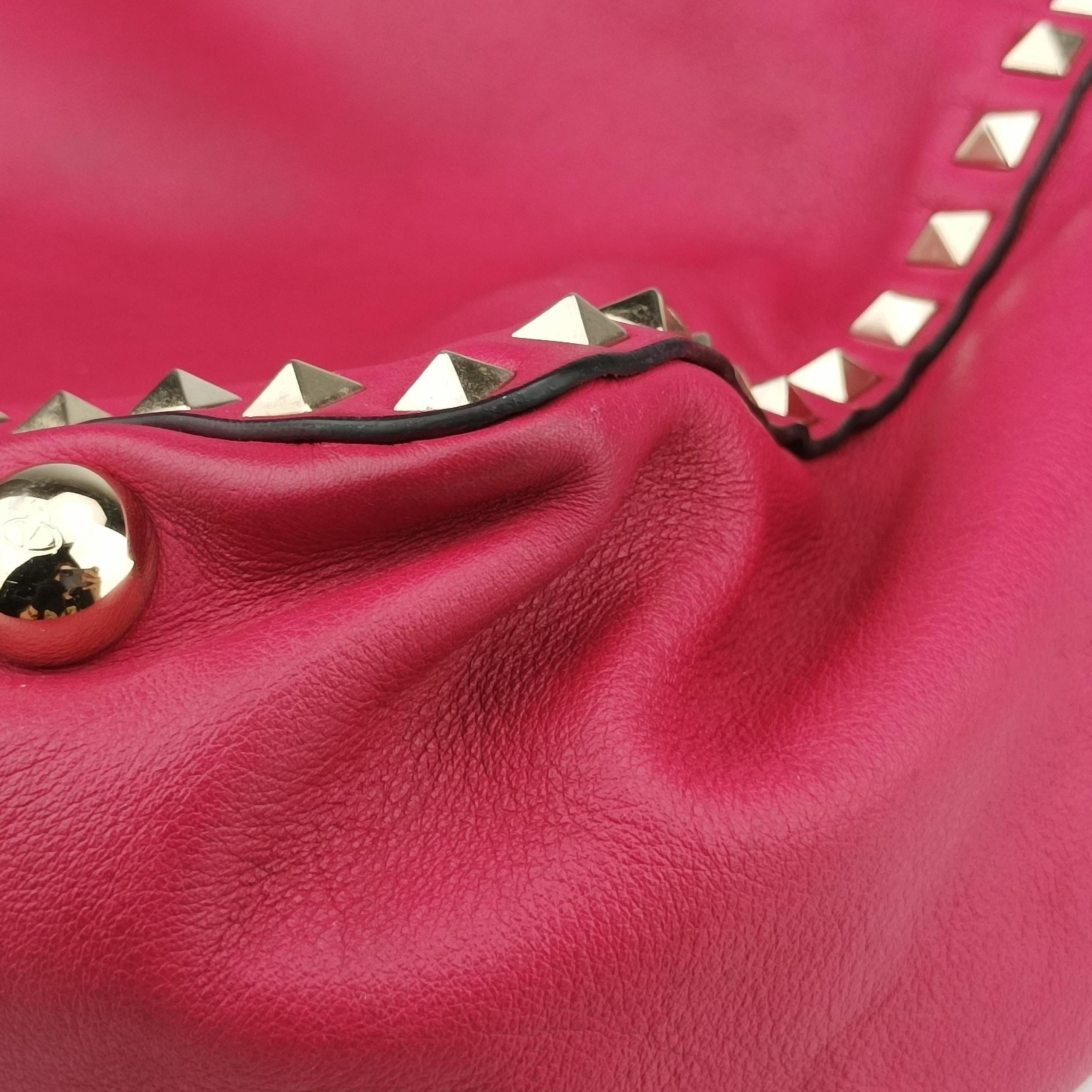 Vintage Valentino Rockstud Rose Leather  shoulderbag | stylenewstar