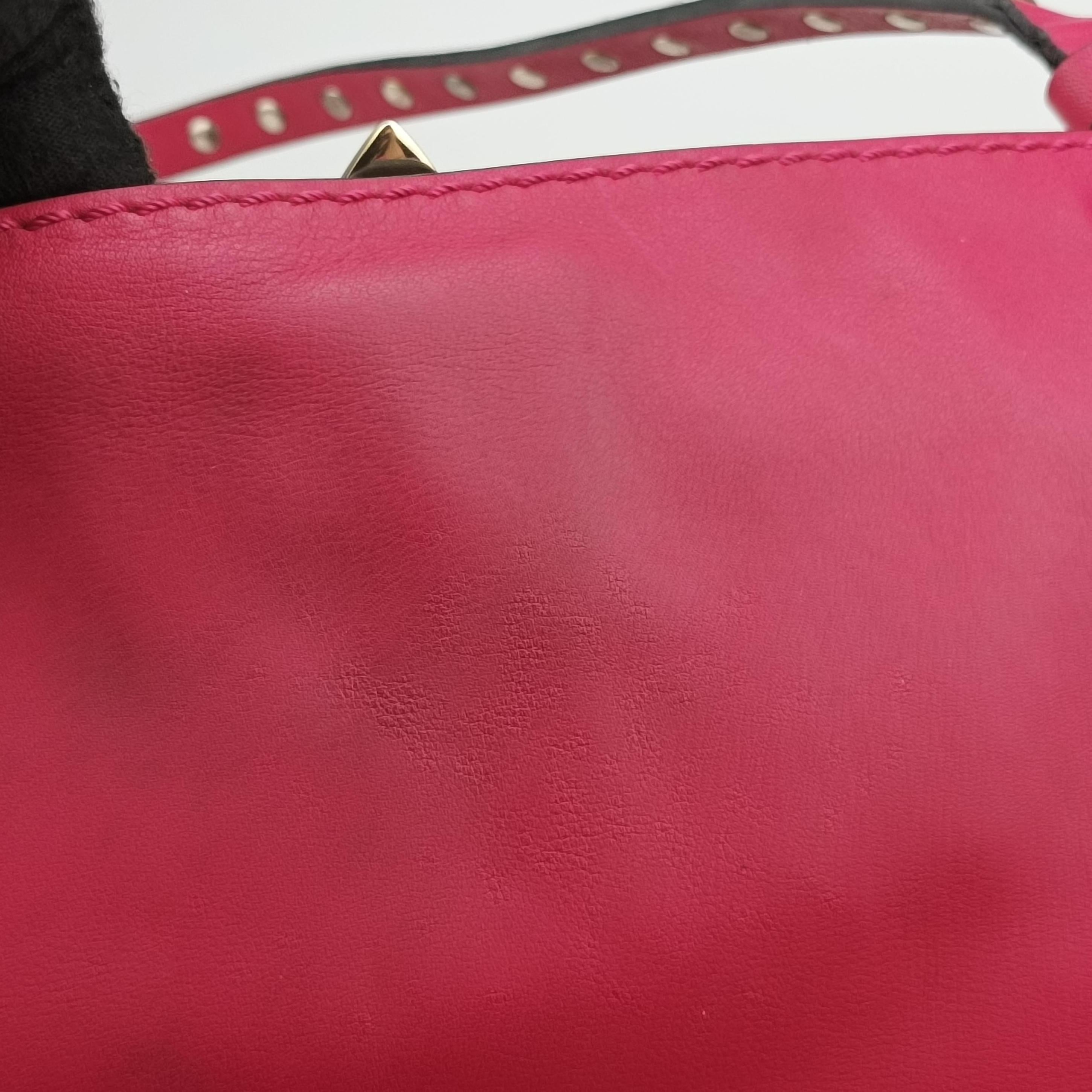 Vintage Valentino Rockstud Rose Leather  shoulderbag | stylenewstar