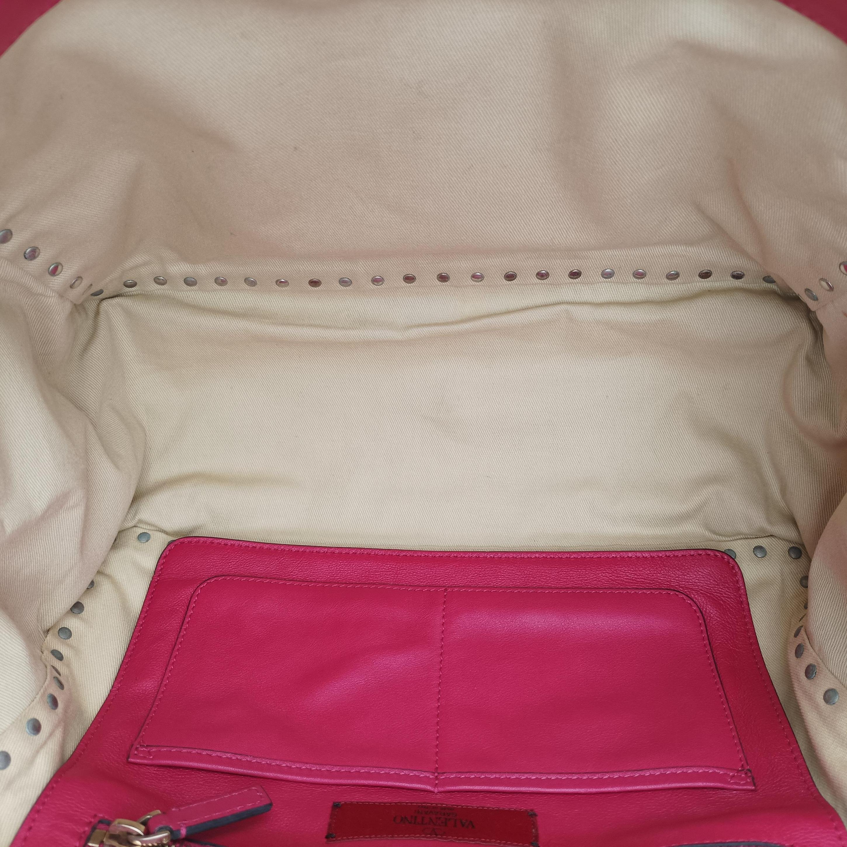 Vintage Valentino Rockstud Rose Leather  shoulderbag | stylenewstar