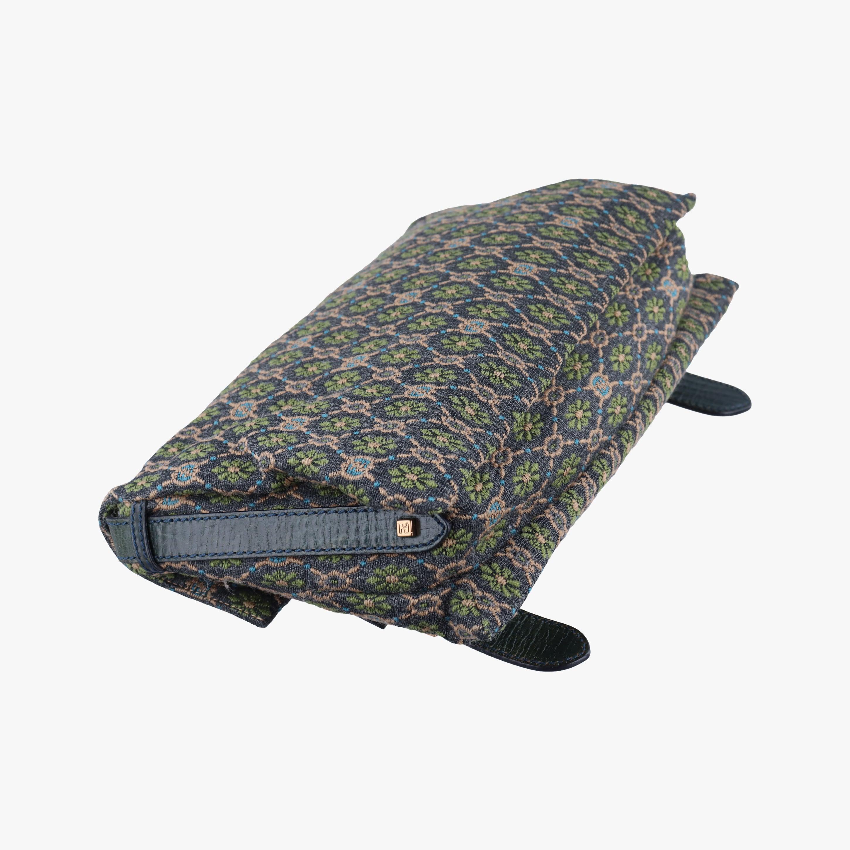 Pre-owned Fendi Baguette Black×Multicolour Jacquard 8BT096 shoulderbag | stylenewstar