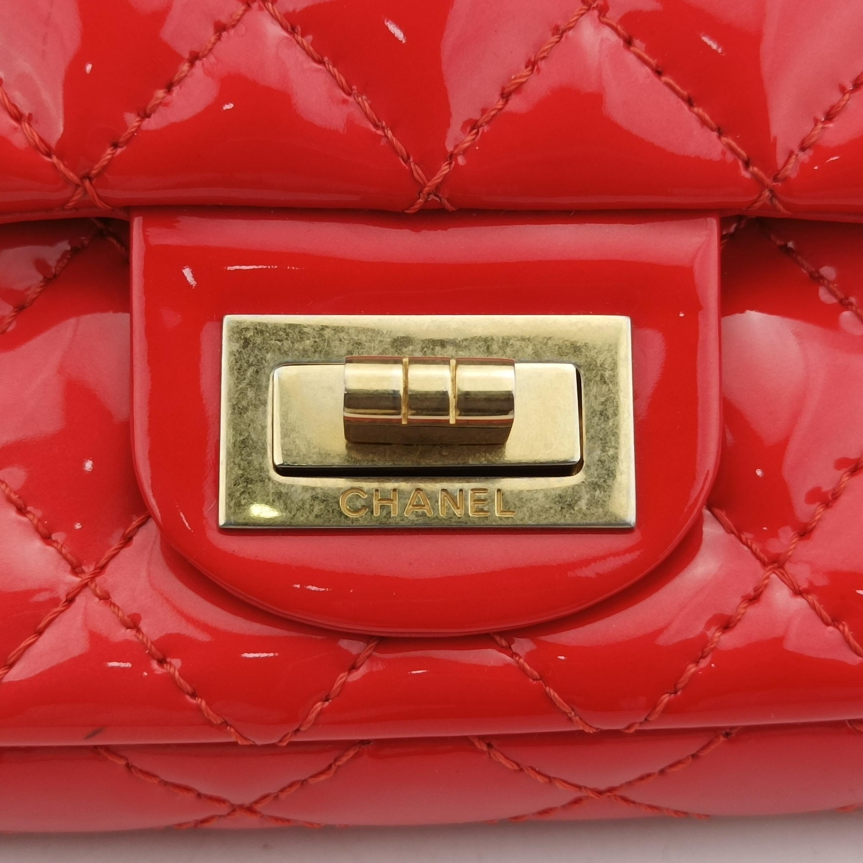 Pre-owned Chanel 2.55 Matelasse Red Patent A38198 shoulderbag | stylenewstar