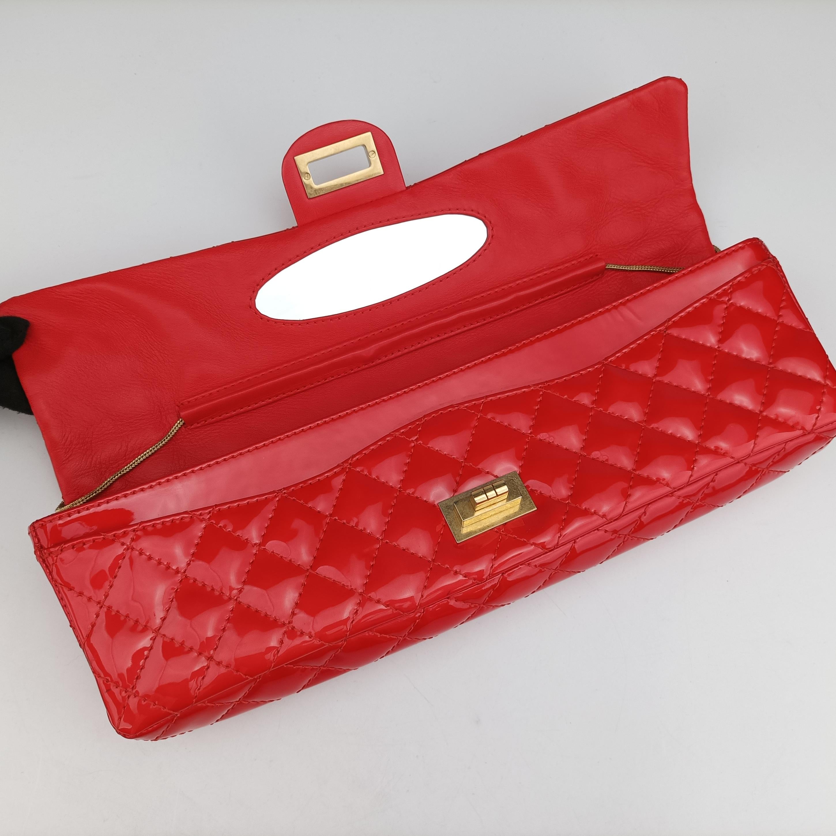 Pre-owned Chanel 2.55 Matelasse Red Patent A38198 shoulderbag | stylenewstar