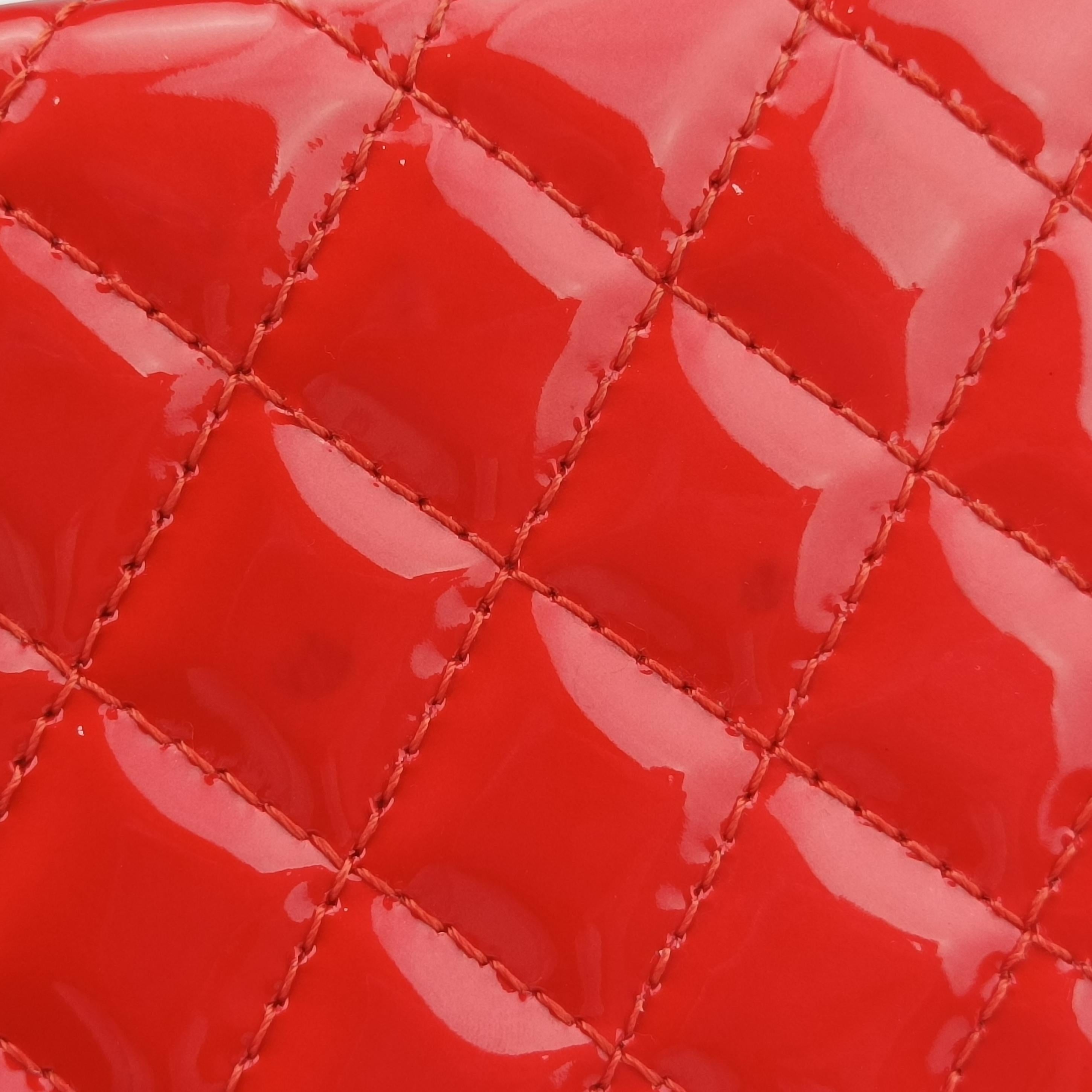 Pre-owned Chanel 2.55 Matelasse Red Patent A38198 shoulderbag | stylenewstar