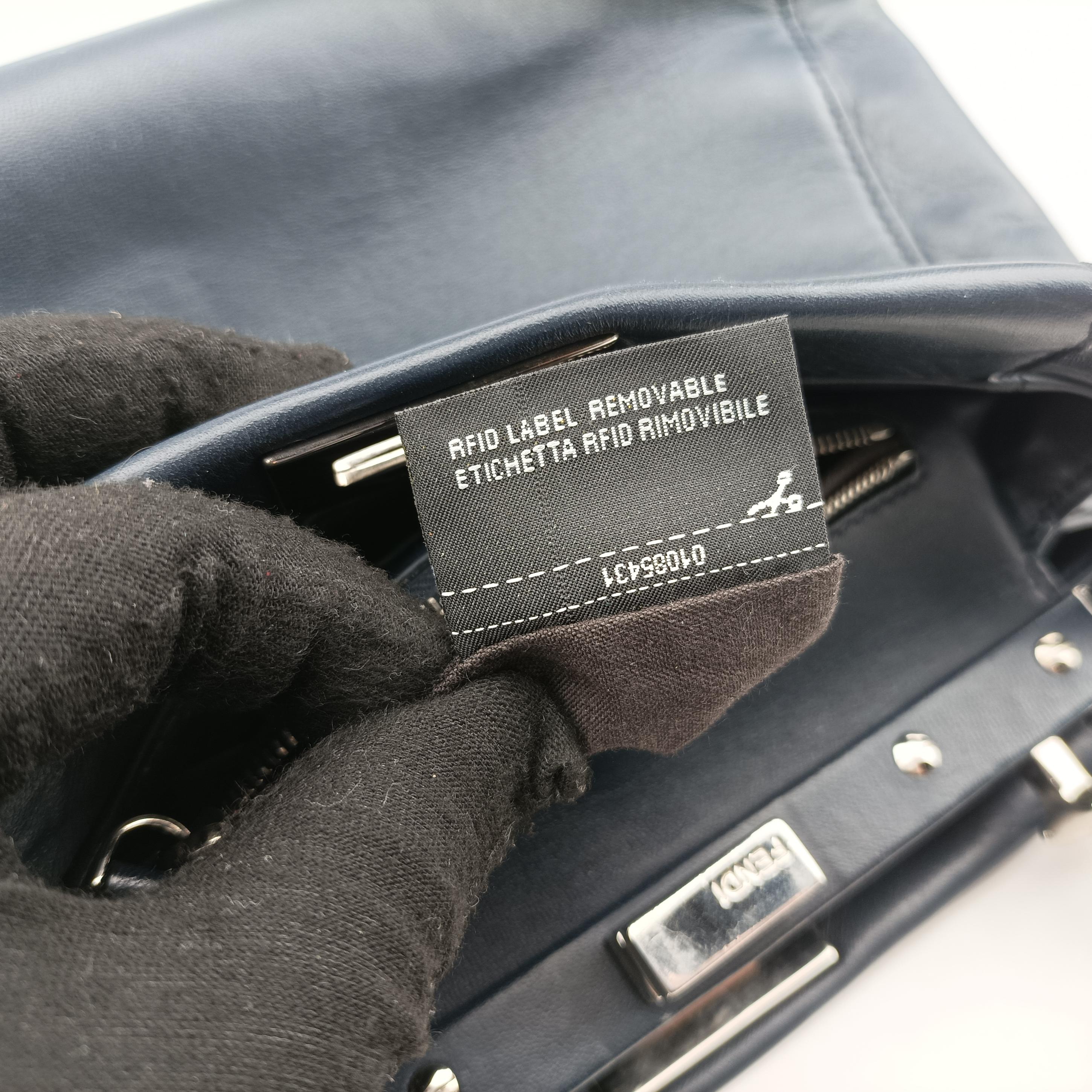 Pre-owned Fendi PEEKABOO Navy Leather 8BN244 shoulderbag | stylenewstar