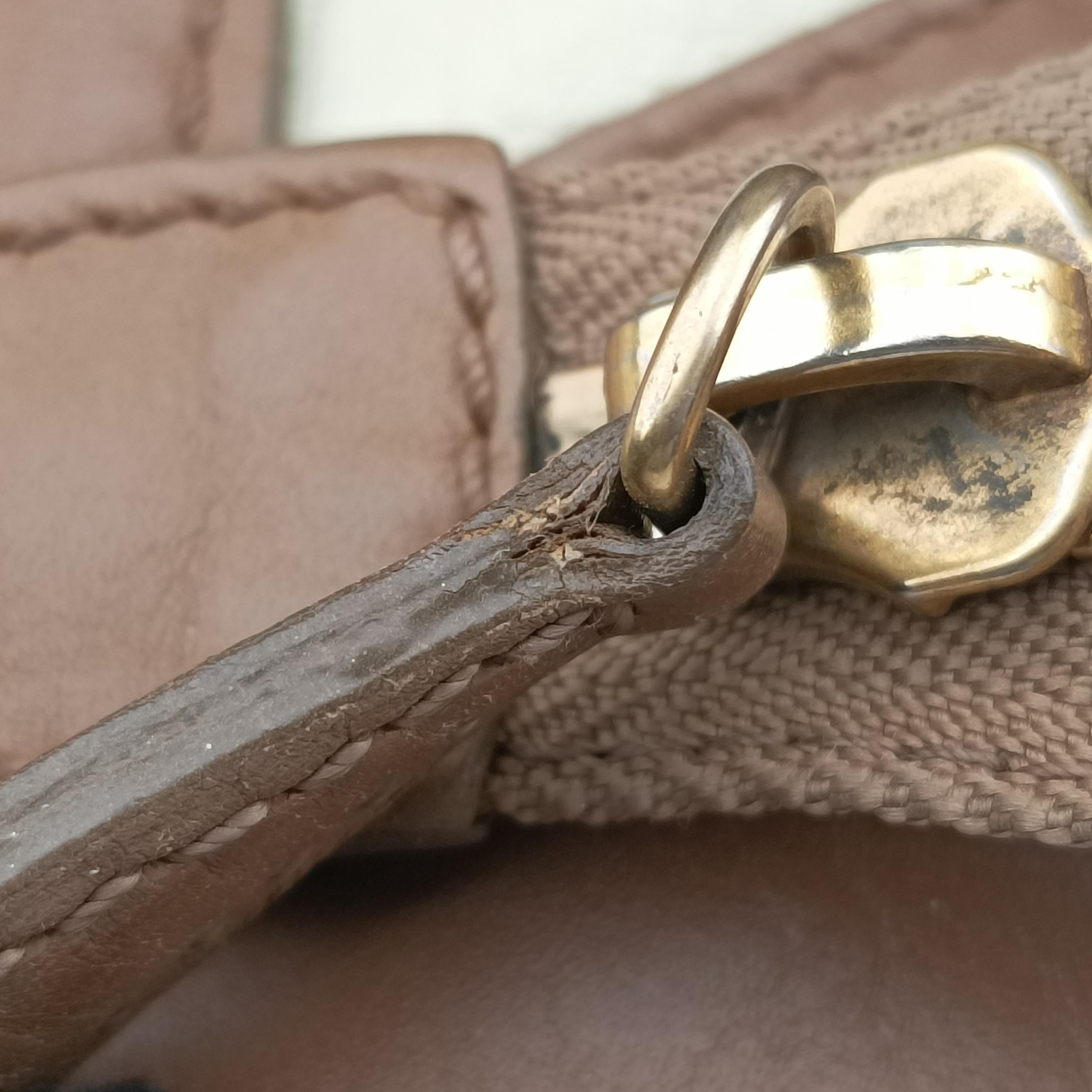 Pre-owned Celine Luggage Mini Shopper beige × Brown Leather  handbag | stylenewstar