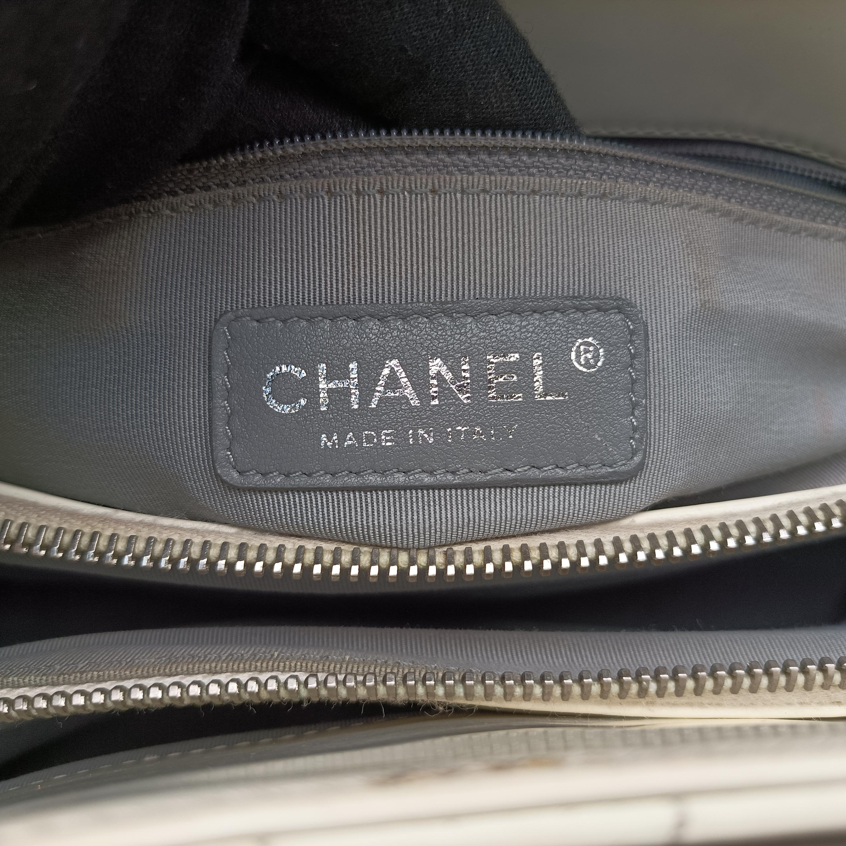 Secondhand Chanel Jetsetter Boy Shopping Tote White Patent A67020 shoulderbag | stylenewstar