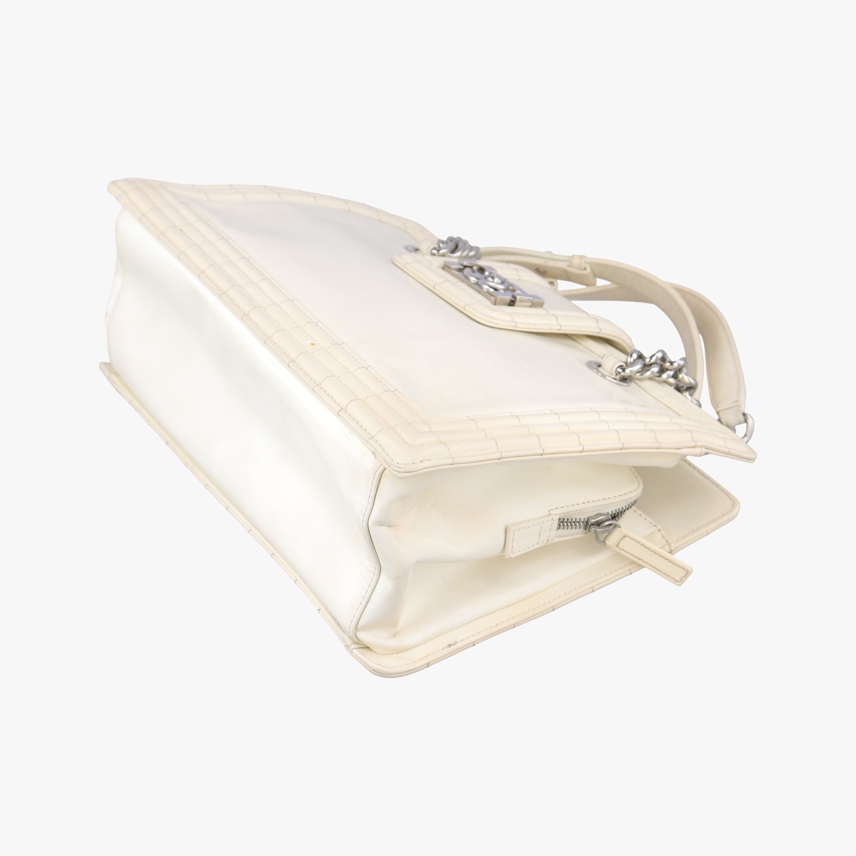 Secondhand Chanel Jetsetter Boy Shopping Tote White Patent A67020 shoulderbag | stylenewstar