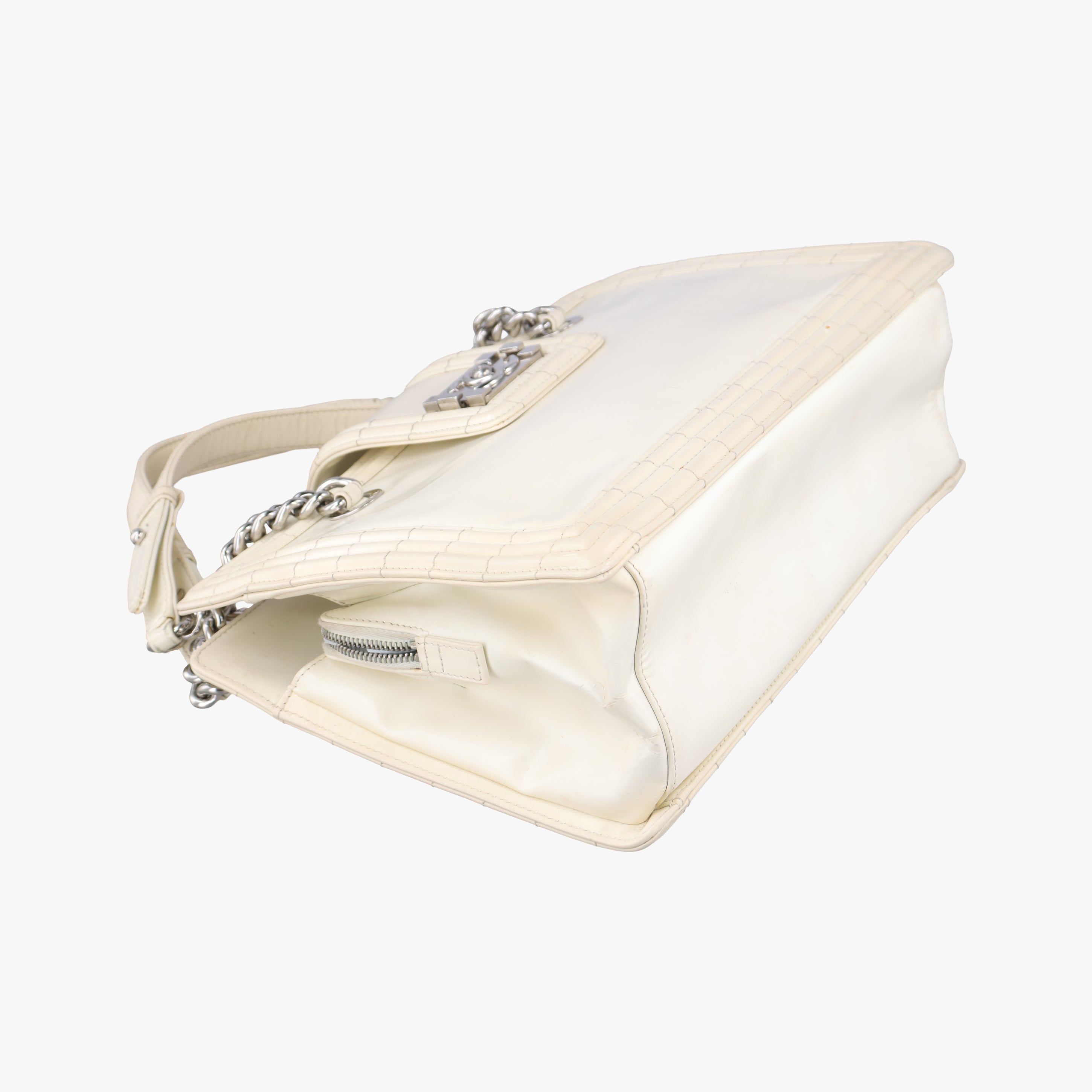 Secondhand Chanel Jetsetter Boy Shopping Tote White Patent A67020 shoulderbag | stylenewstar