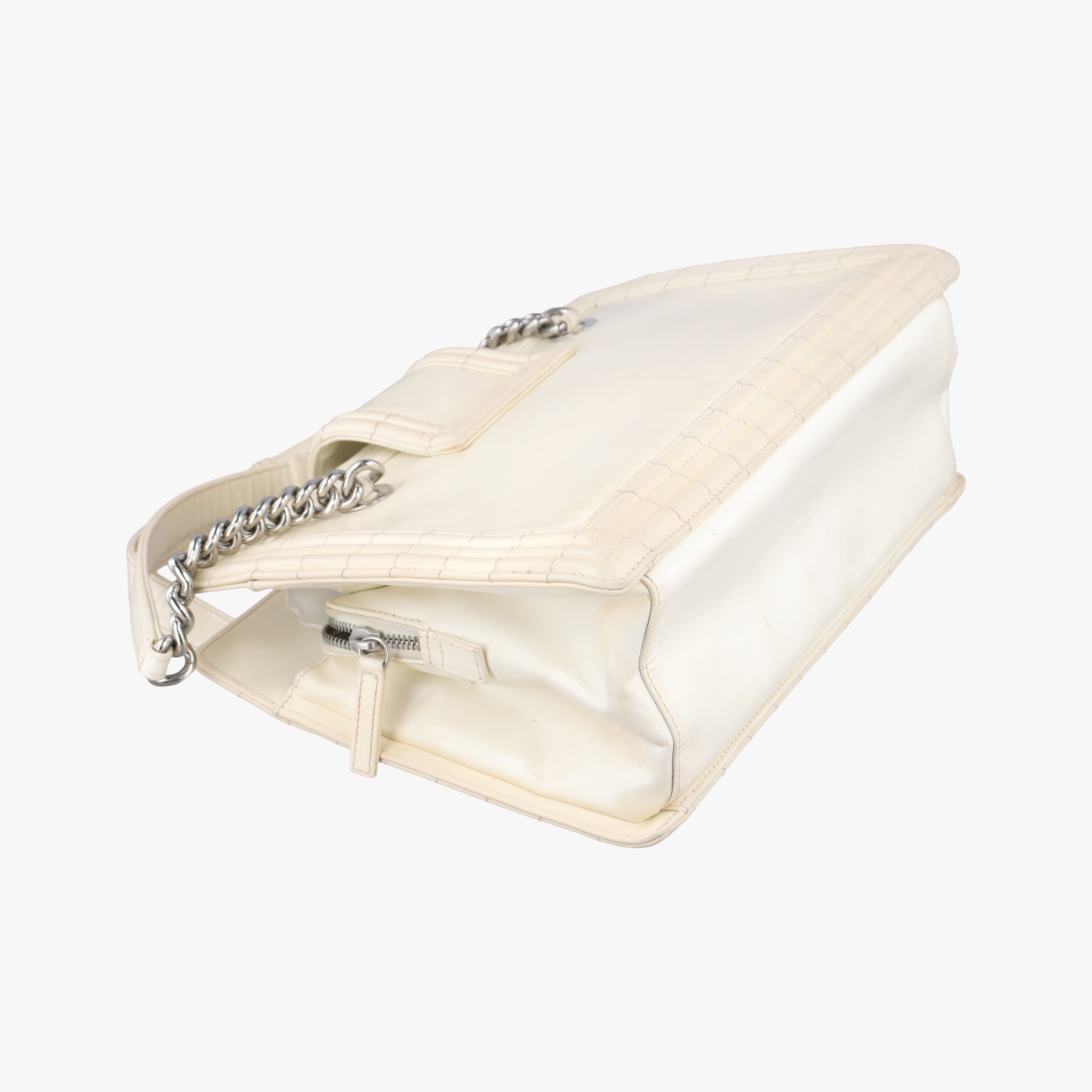 Secondhand Chanel Jetsetter Boy Shopping Tote White Patent A67020 shoulderbag | stylenewstar