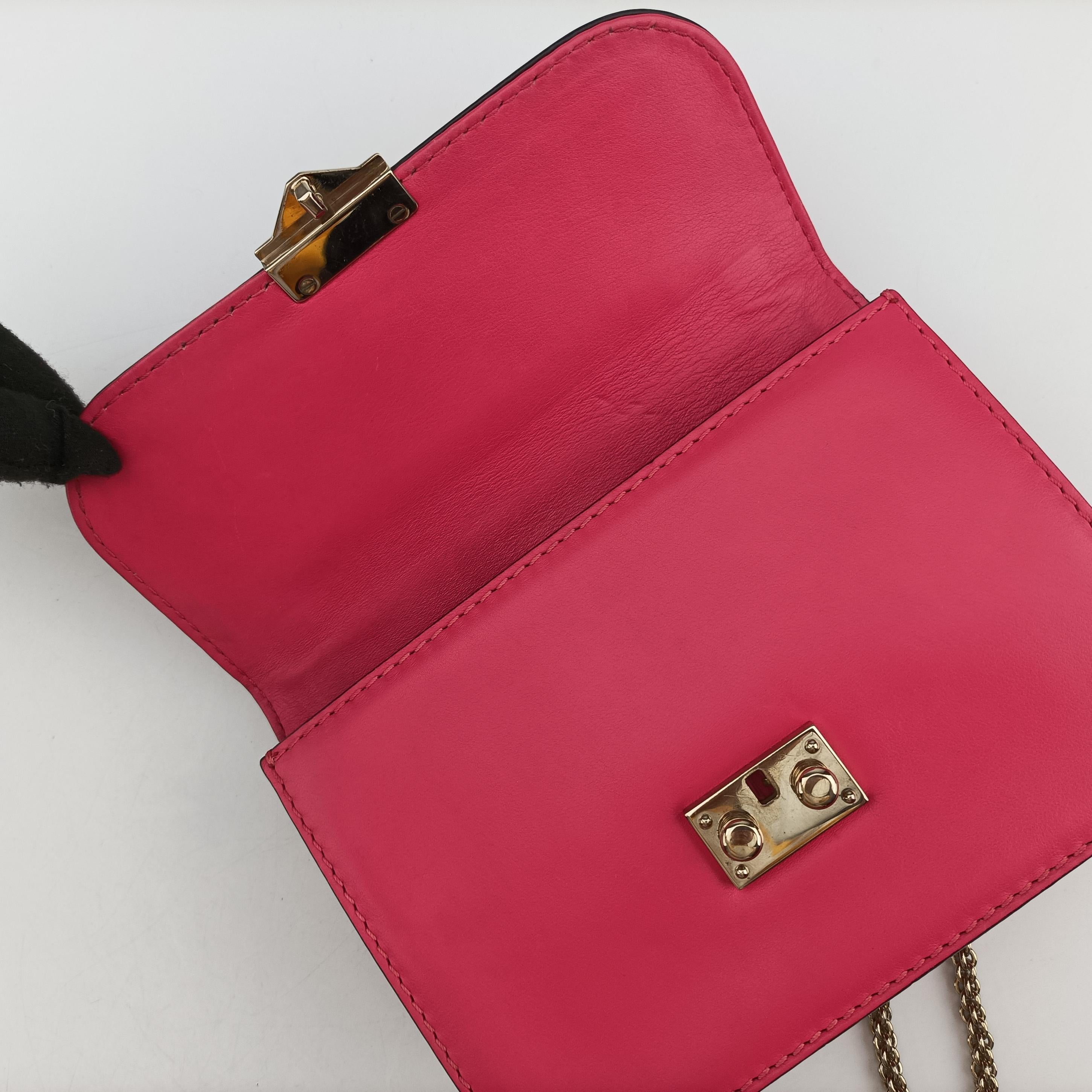 Pre-owned Valentino Rockstud Glam Lock Rose Leather  shoulderbag | stylenewstar