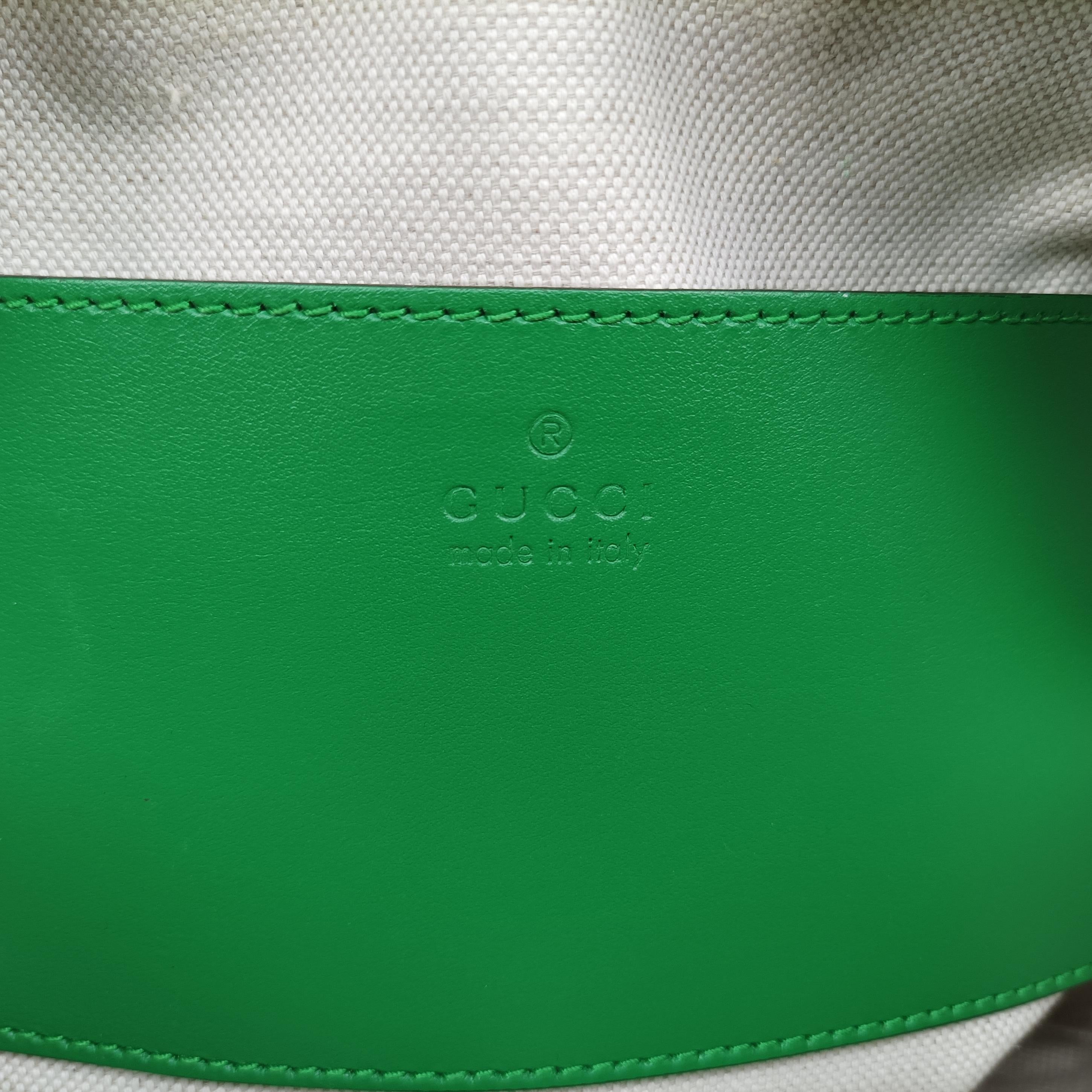 Pre-owned Gucci GG Matelasse Green Leather 702234 shoulderbag | stylenewstar