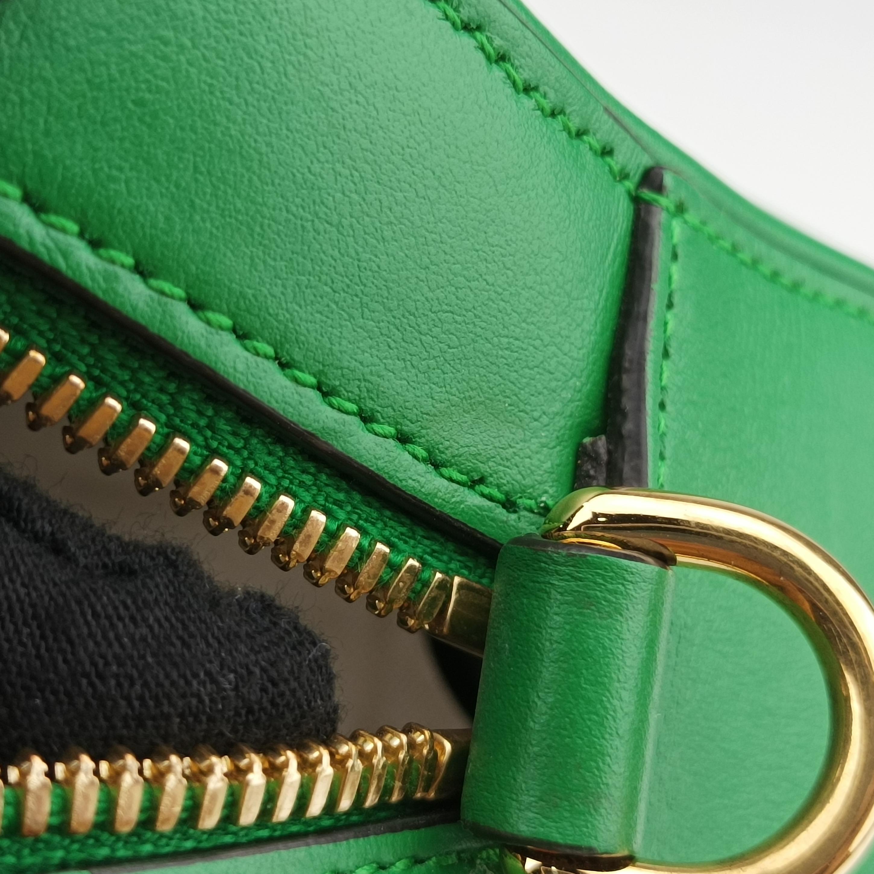 Pre-owned Gucci GG Matelasse Green Leather 702234 shoulderbag | stylenewstar