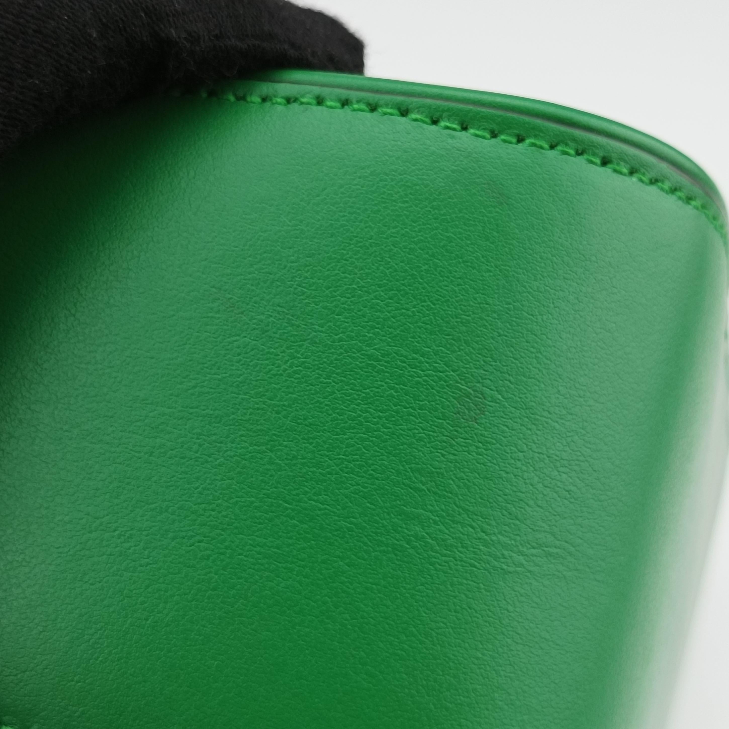 Pre-owned Gucci GG Matelasse Green Leather 702234 shoulderbag | stylenewstar